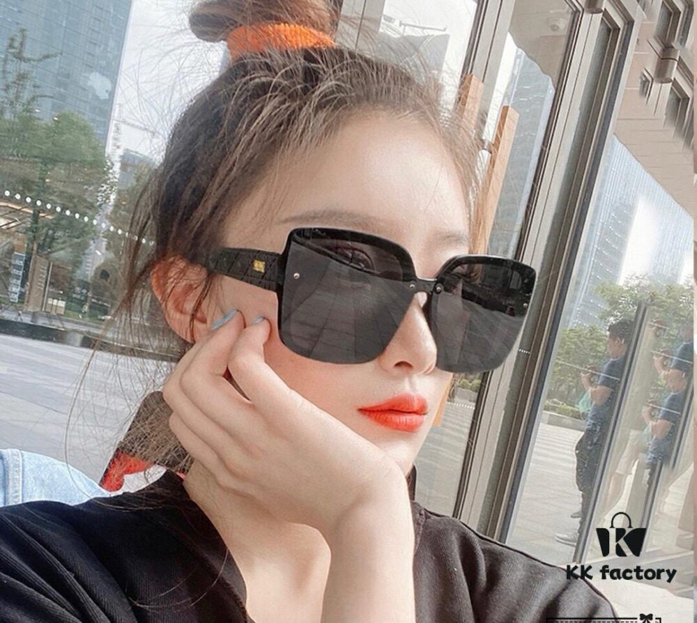 TR Version - Polarized [Exclusive Luxury Sunglasses No Filter‼ Real Photos Listed] Dior's Latest Release from Official Website New Model Sunglasses 🕶. Note: We Offer High-Definition Lenses, Inspect Upon Arrival‼ Model: CD0822 Eyewear Sunglasses