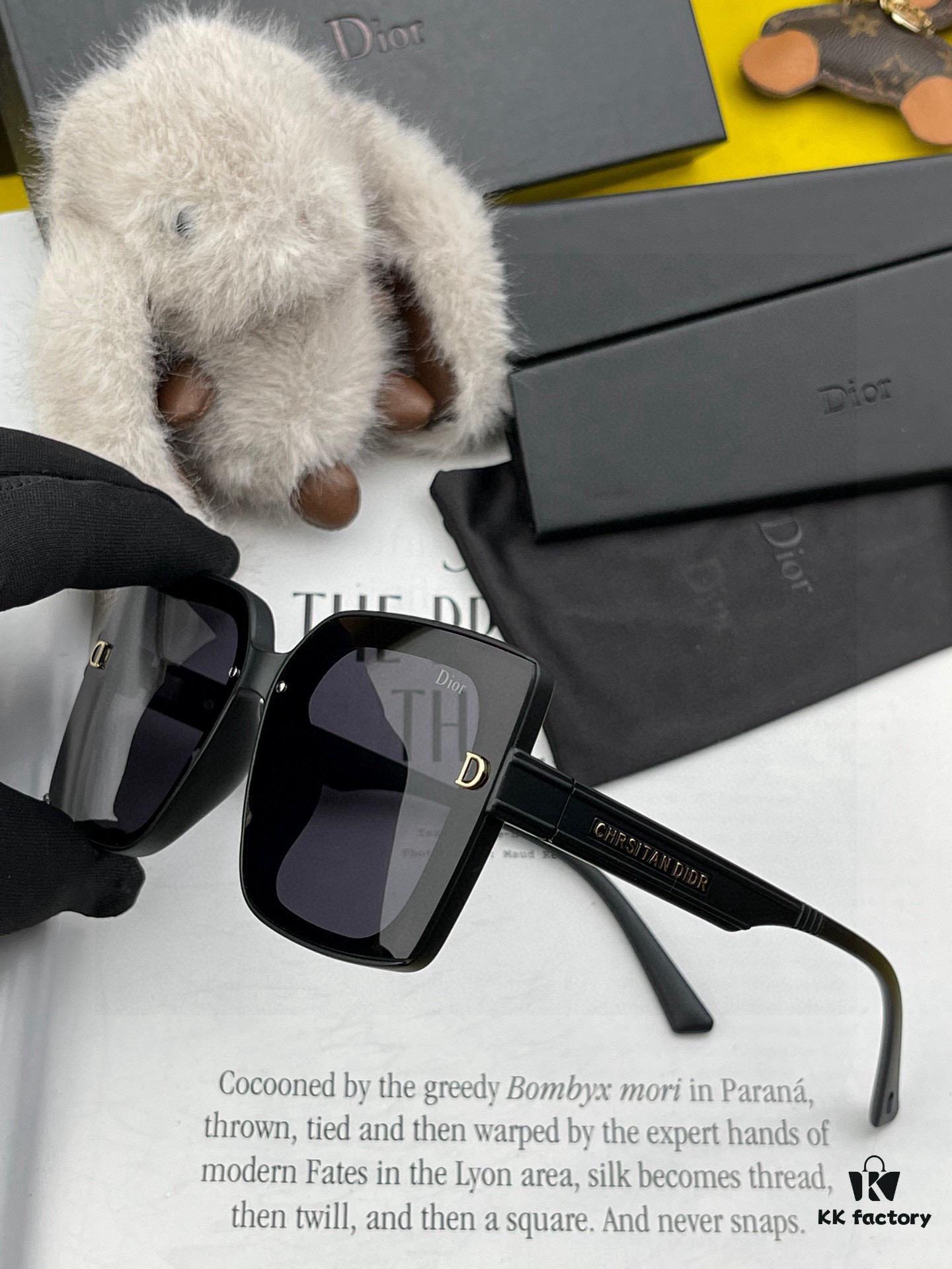 DIOR - 2025 Spring New Arrival Trendy Fashion Square Polarized Sunglasses, High-Quality Comfortable Fit, Influencer Favorite Women's HD Thickened Polarized Sunglasses