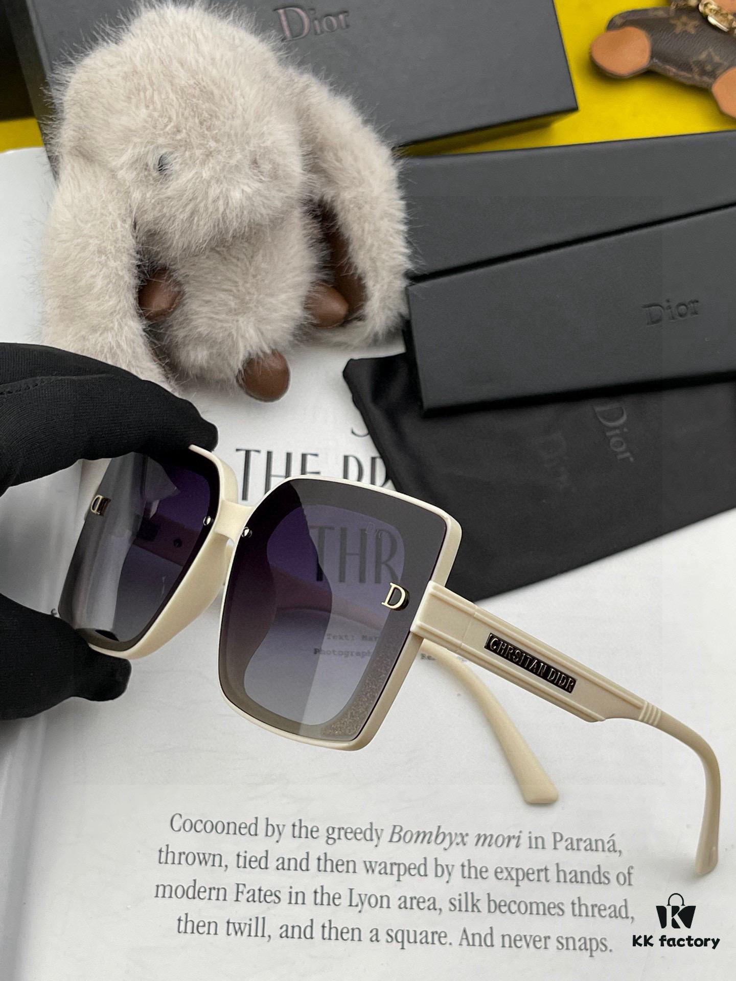 DIOR - 2025 Spring New Arrival Trendy Fashion Square Polarized Sunglasses, High-Quality Comfortable Fit, Influencer Favorite Women's HD Thickened Polarized Sunglasses