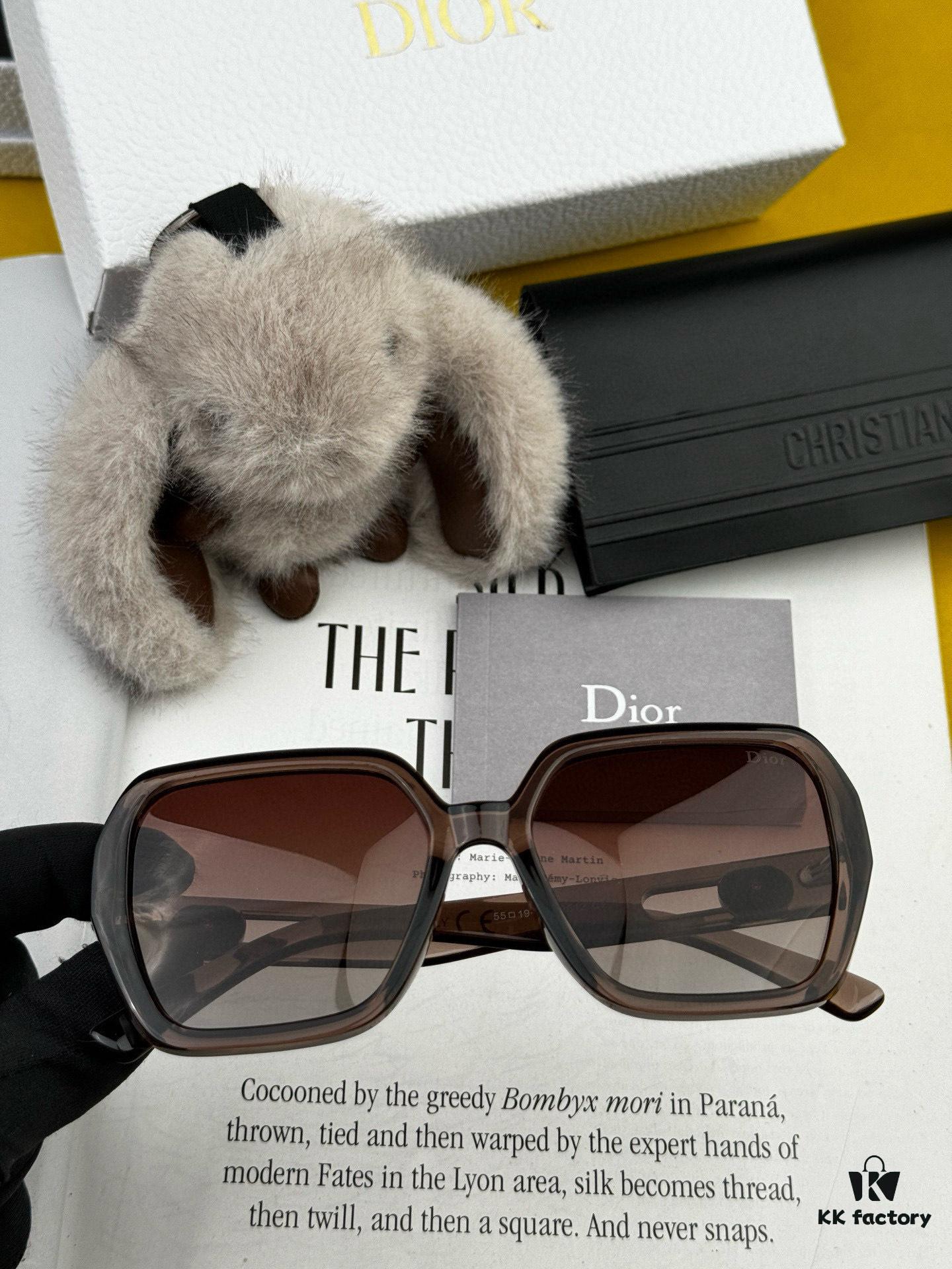 DIOR - 2025 Spring New Arrival Trendy Fashion Square-Frame Polarized Sunglasses, High-Quality Comfortable Wear, Influencer Popular Style, Women's HD Thickened Polarized Sunglasses 🕶️