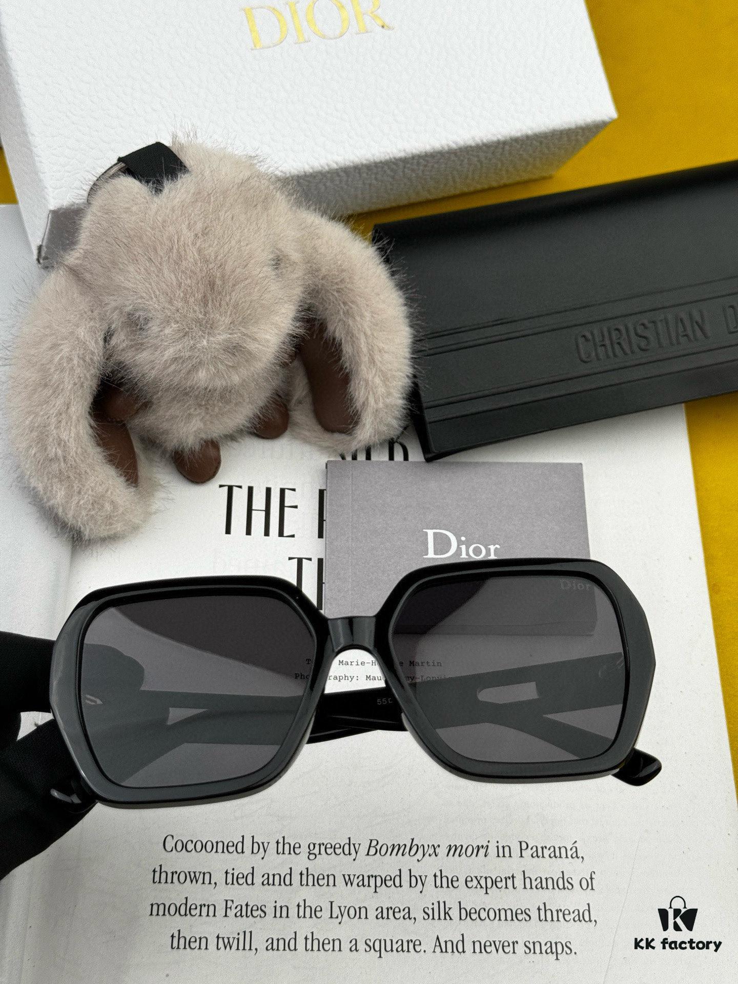 DIOR - 2025 Spring New Arrival Trendy Fashion Square-Frame Polarized Sunglasses, High-Quality Comfortable Wear, Influencer Popular Style, Women's HD Thickened Polarized Sunglasses 🕶️