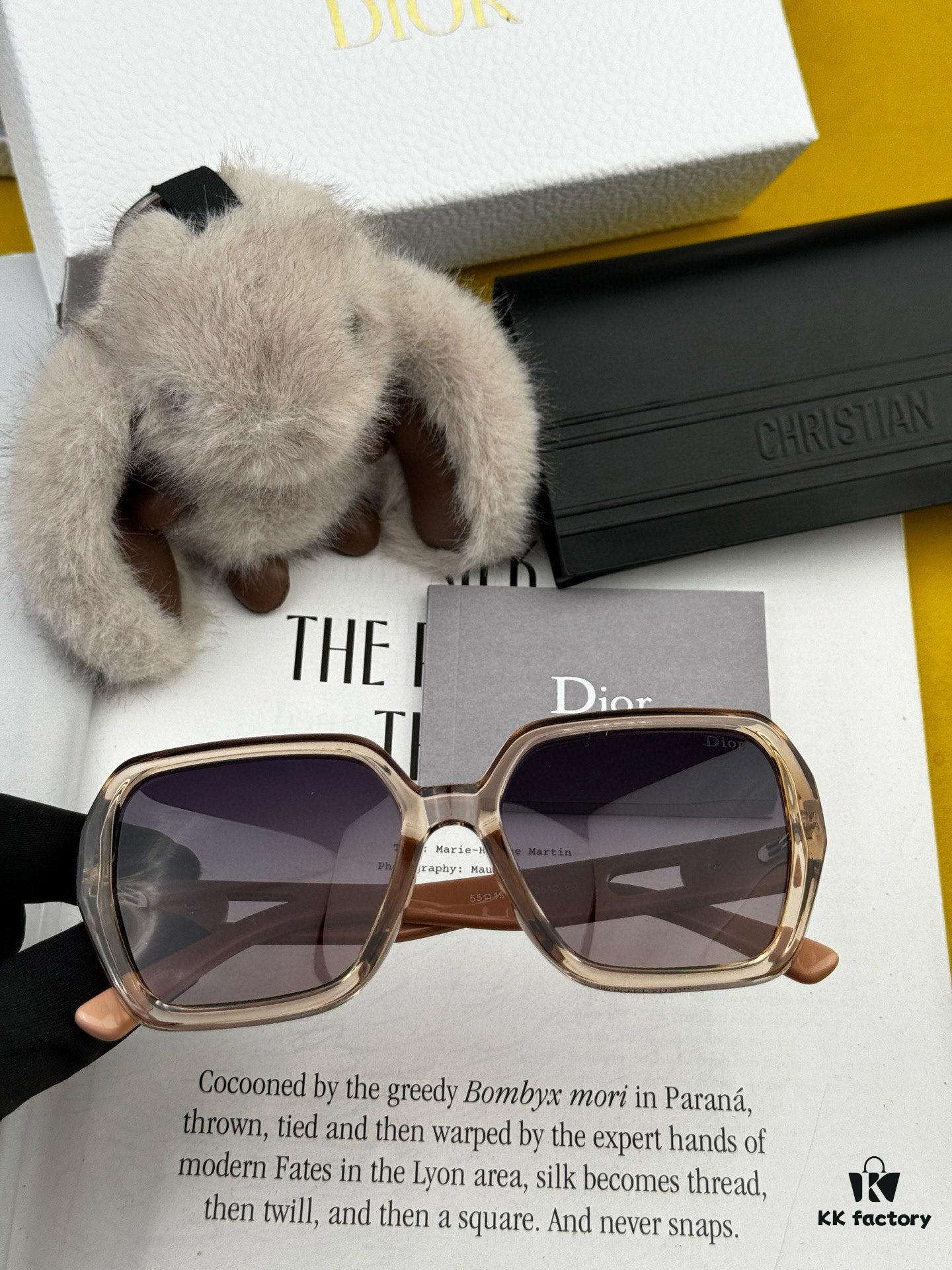 DIOR - 2025 Spring New Arrival Trendy Fashion Square-Frame Polarized Sunglasses, High-Quality Comfortable Wear, Influencer Popular Style, Women's HD Thickened Polarized Sunglasses 🕶️