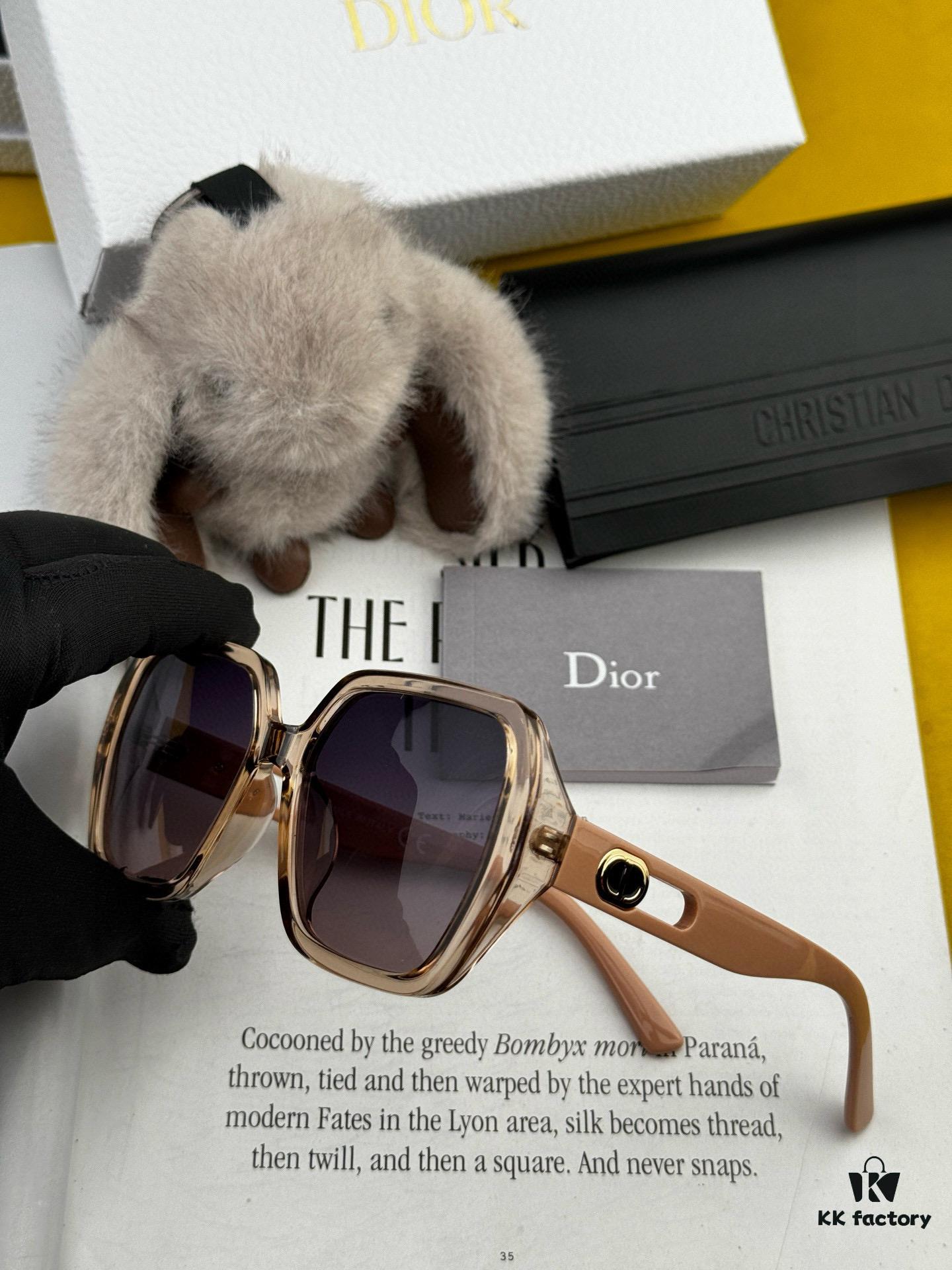 DIOR - 2025 Spring New Arrival Trendy Fashion Square-Frame Polarized Sunglasses, High-Quality Comfortable Wear, Influencer Popular Style, Women's HD Thickened Polarized Sunglasses 🕶️