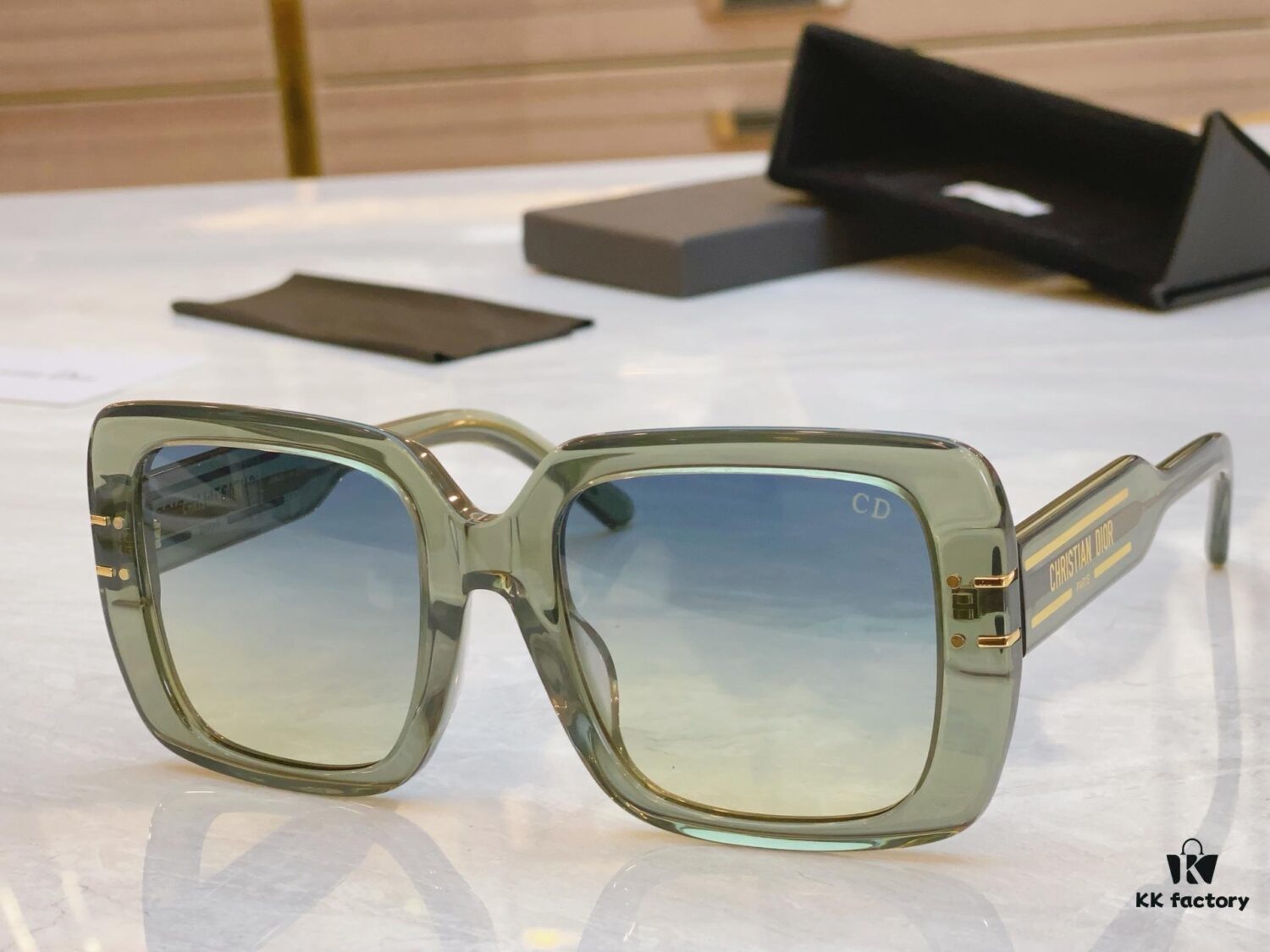 Dior New Model Sunglasses, MODEL: Diorsignature S11F, SIZE: 54□21-145