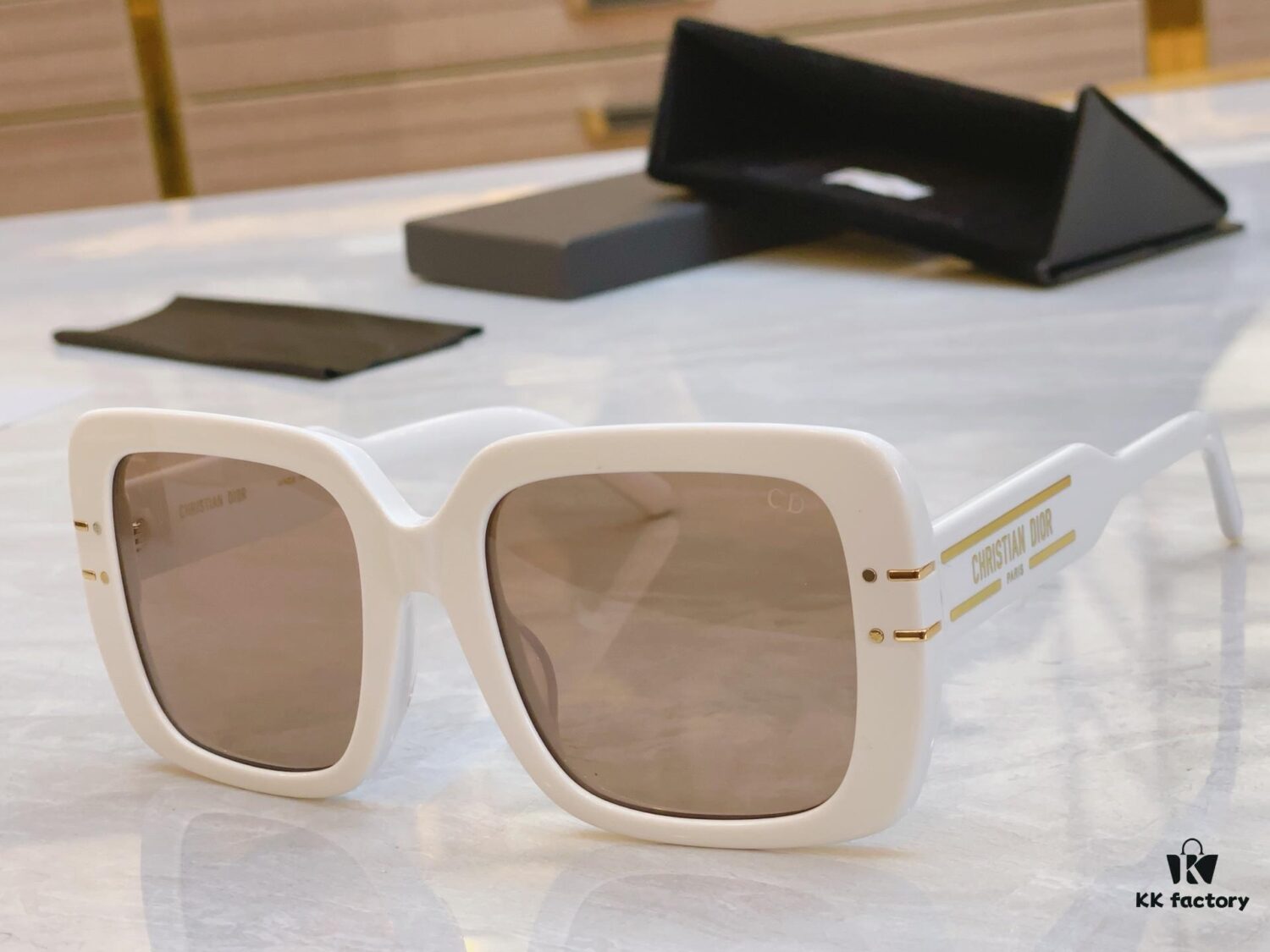 Dior New Model Sunglasses, MODEL: Diorsignature S11F, SIZE: 54□21-145