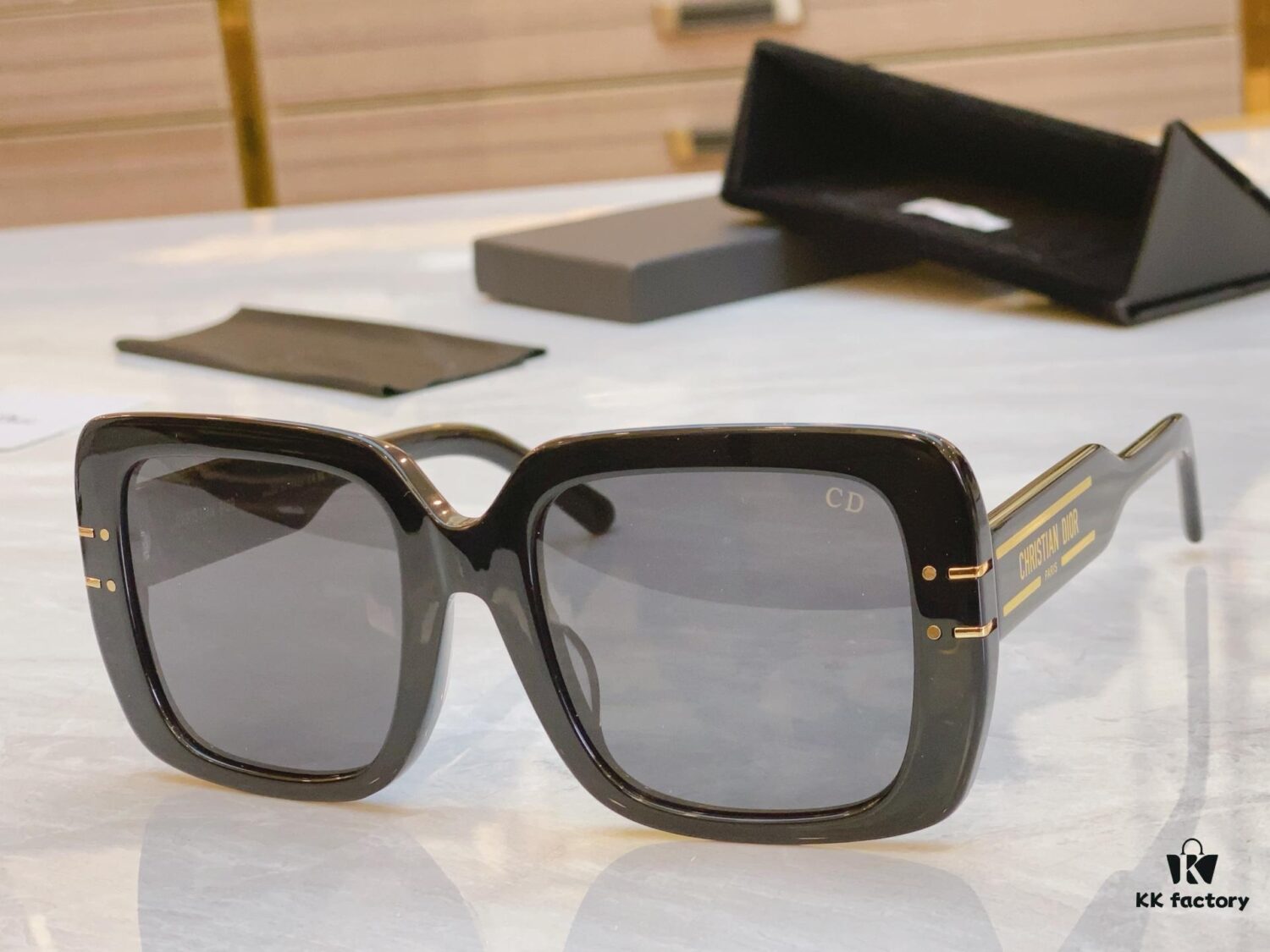 Dior New Model Sunglasses, MODEL: Diorsignature S11F, SIZE: 54□21-145
