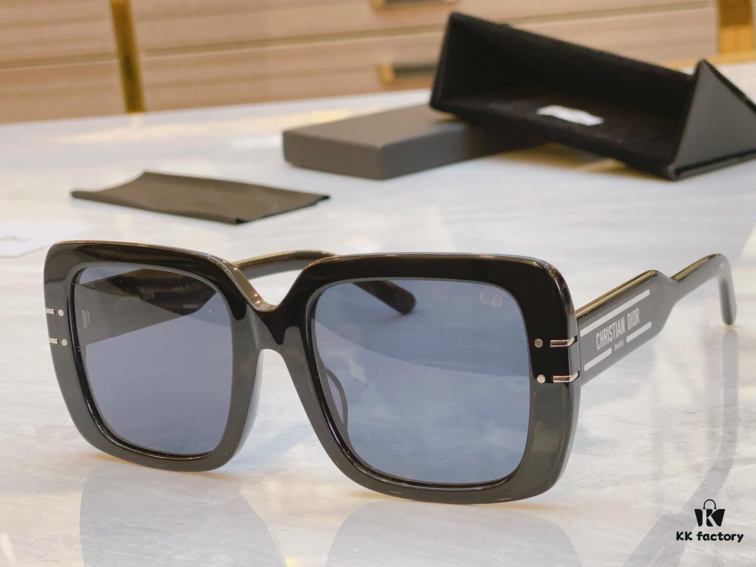 Dior New Model Sunglasses, MODEL: Diorsignature S11F, SIZE: 54□21-145