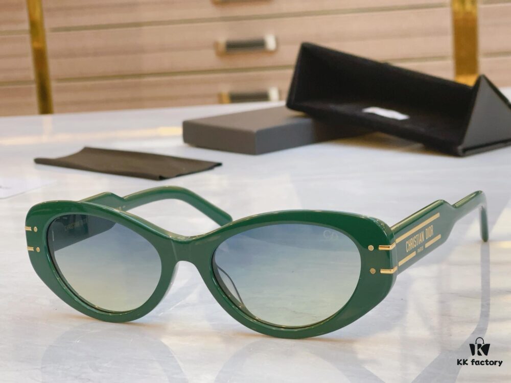 Dior New Model Sunglasses, MODEL: Diorsignature B8U, SIZE: 55□19-145