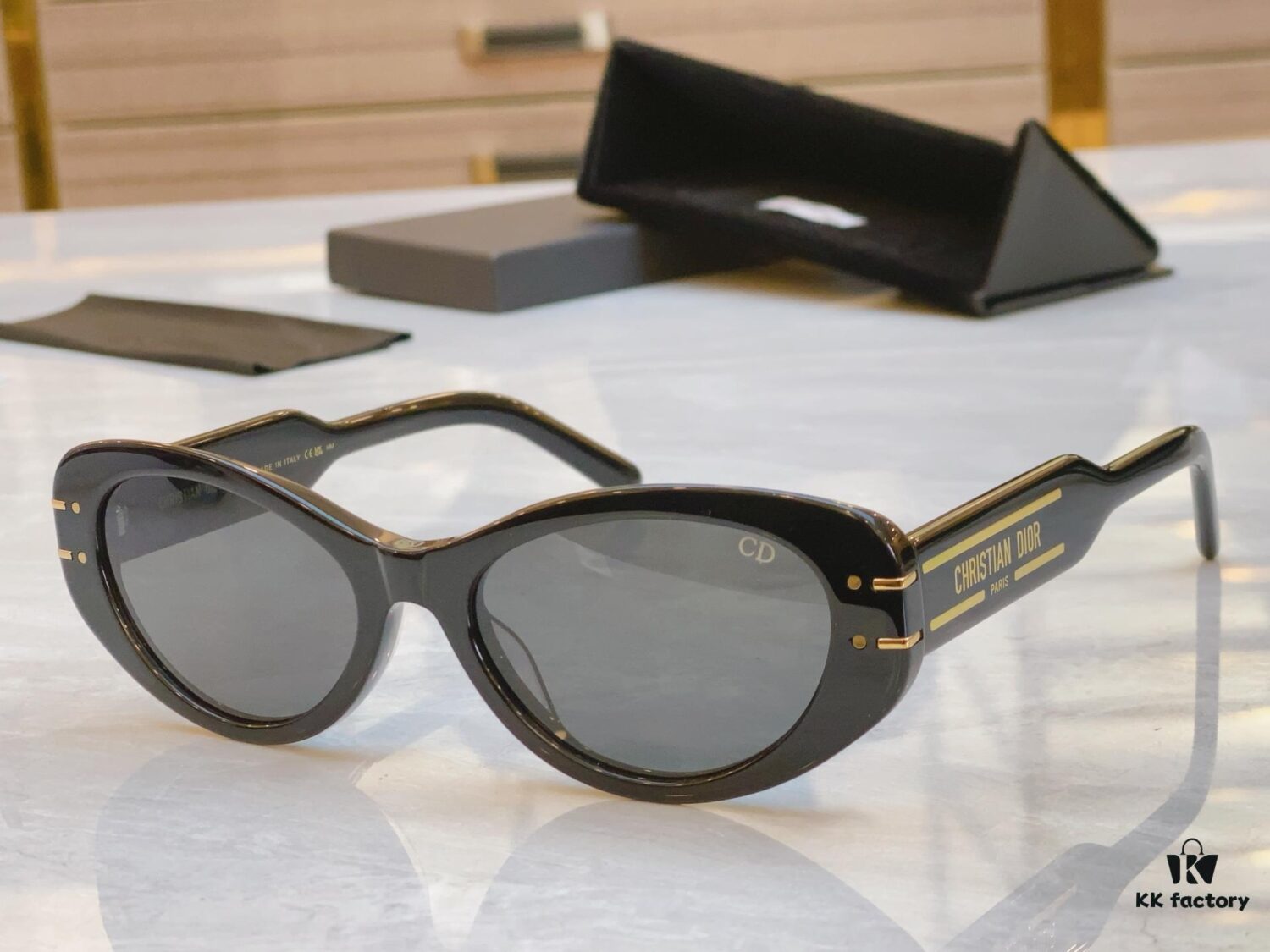 Dior New Model Sunglasses, MODEL: Diorsignature B8U, SIZE: 55□19-145