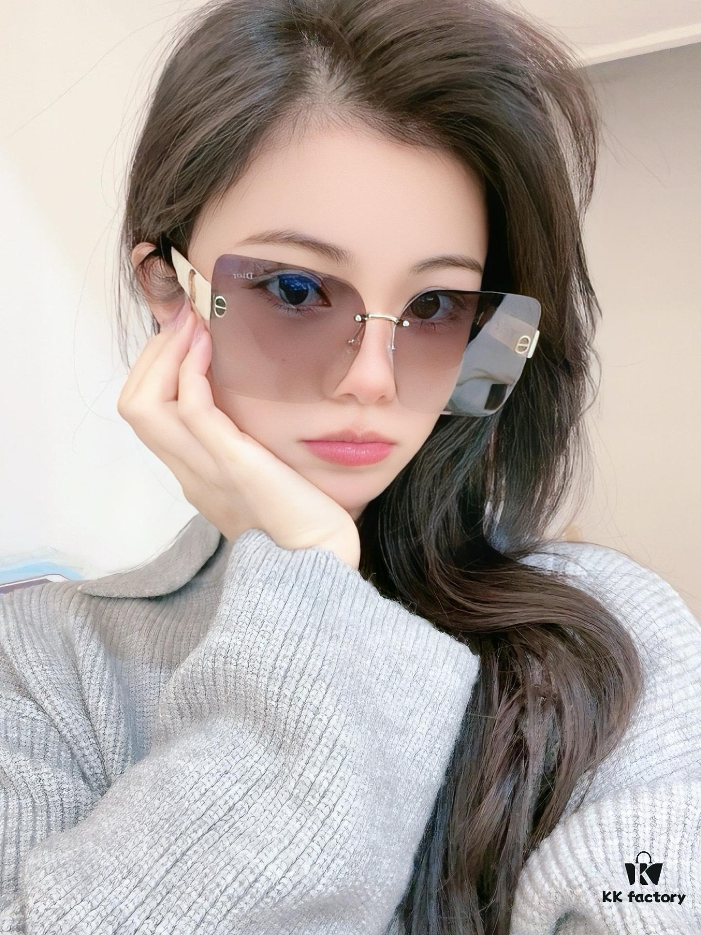 【DIOR - Dior】2025 Spring New Arrival Trendy Popular Fashion Square Sunglasses High Quality Comfortable Fit Influencer Style Sunglasses Model: D3550