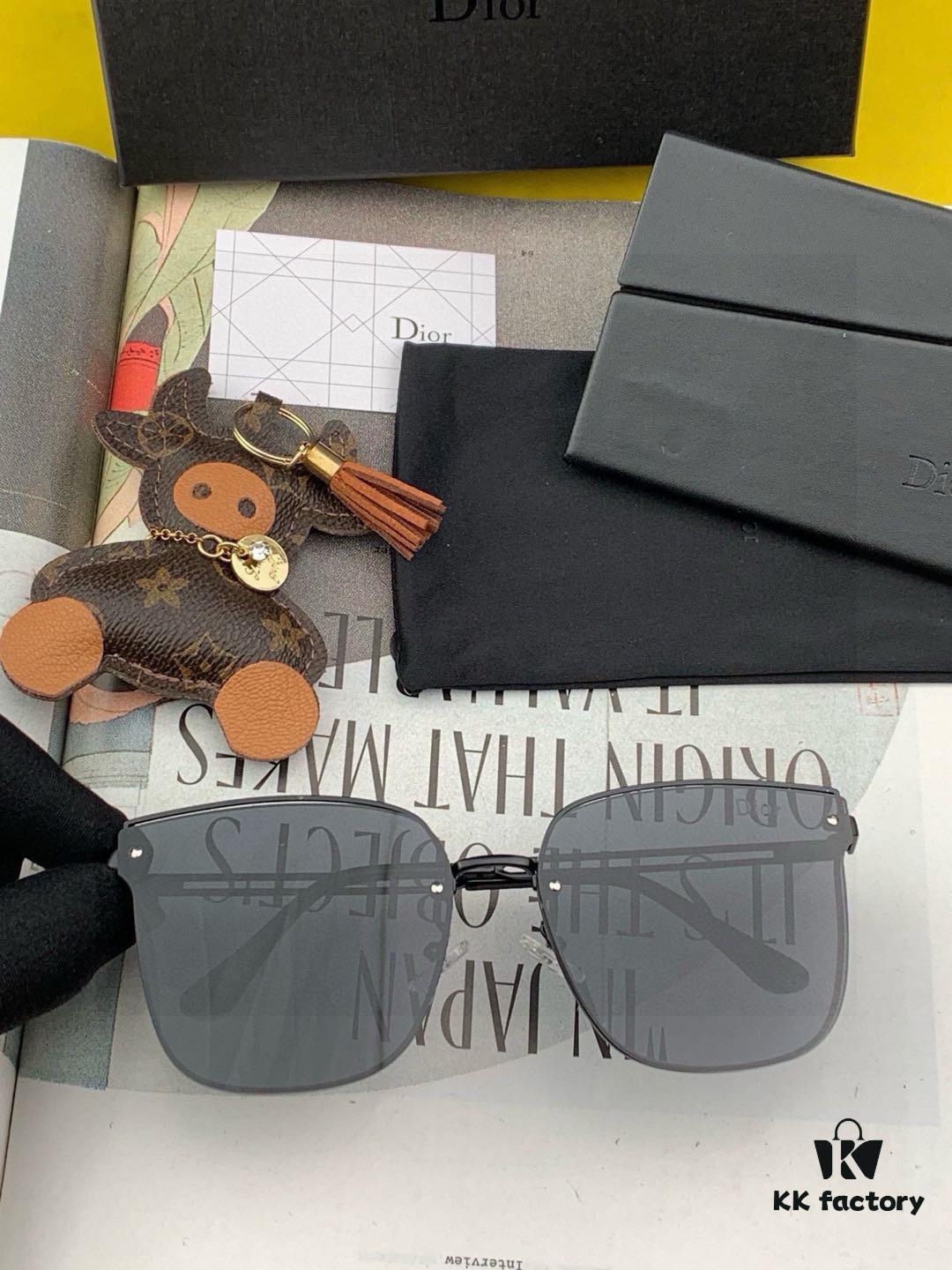 【TR Polarized Series】DIOR Classic Square Frame Design, Universal Fit for All Face Shapes, Exudes Elegance with Coats or Dresses, Nylon Polarized Lenses for UV Protection, Model: CD1150 Sunglasses