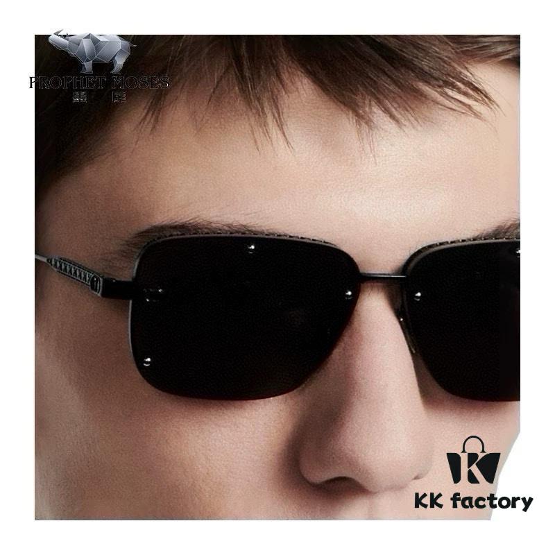 DIO* MODEL: DIORS4U SIZE: 58 □ 13-140 Sunglasses