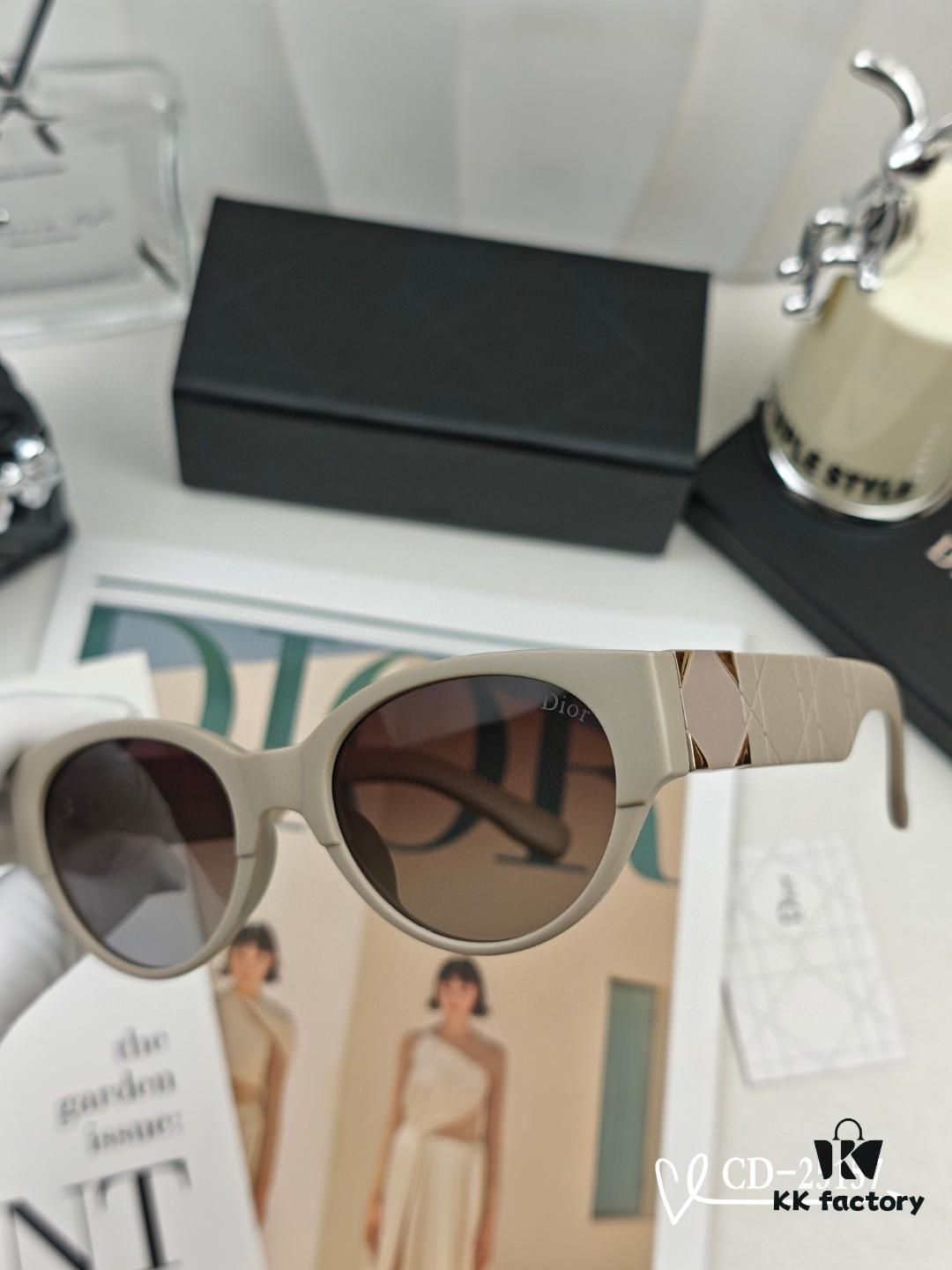 DIOR France | Polarized Sunglasses with TR90 Frame and Polylite Lenses, Size 58-17-142