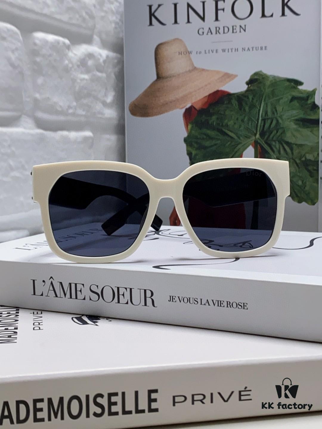 Dior 2025 New Arrival Classic D-Brand Oversized Sunglasses, Stylish and Flattering Sun Protection for Women, Influencer Favorite