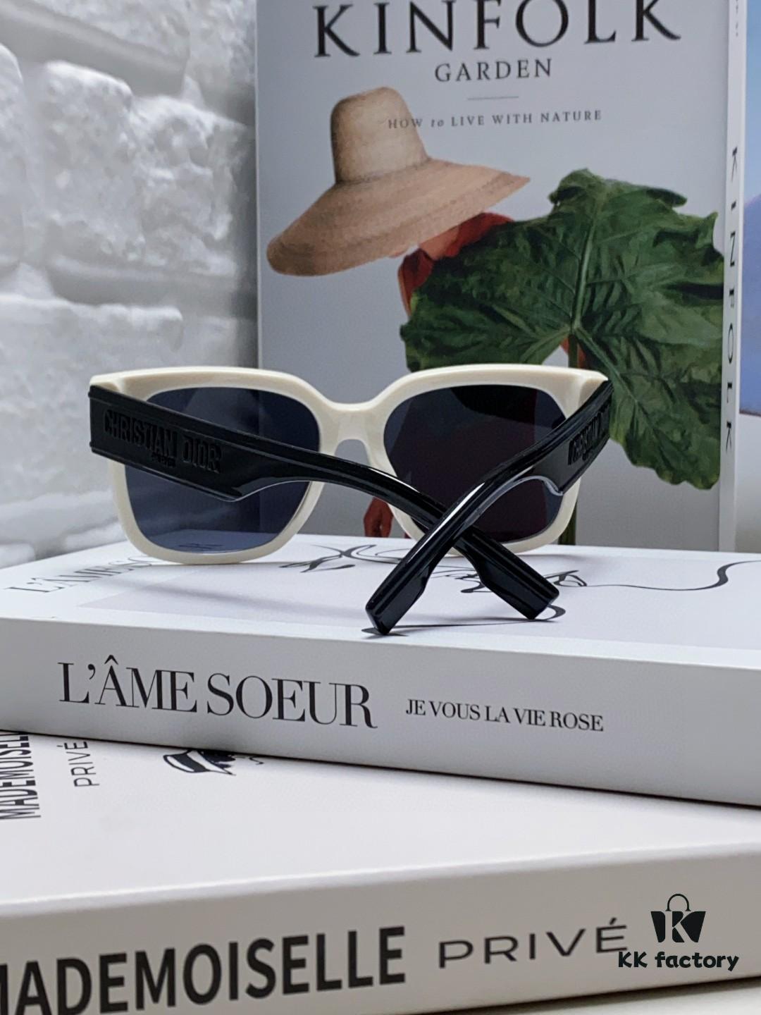 Dior 2025 New Arrival Classic D-Brand Oversized Sunglasses, Stylish and Flattering Sun Protection for Women, Influencer Favorite