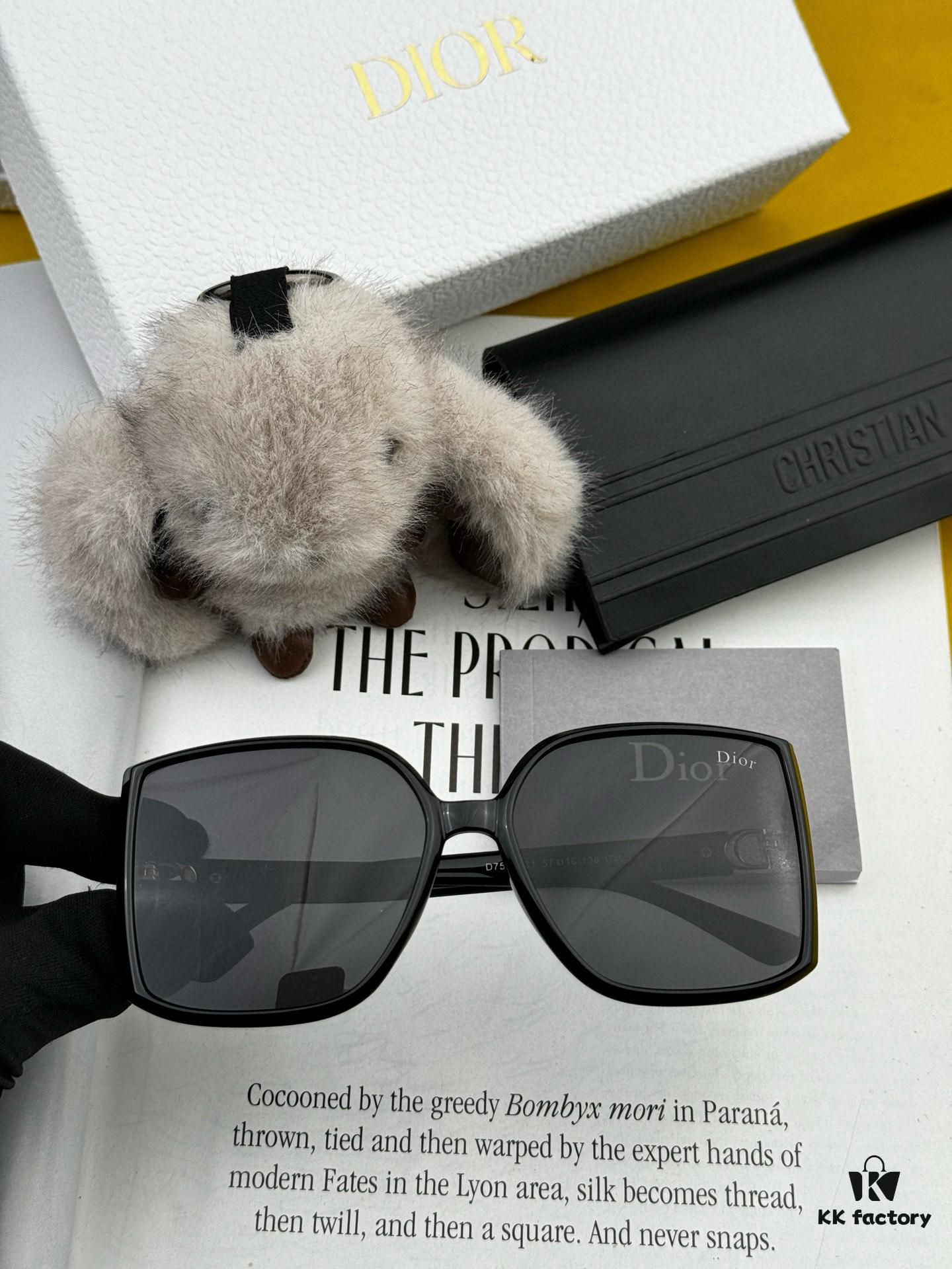 DIOR 2025 New Arrival Trendy Fashion Square Sunglasses for Women, High-Definition Thick Polarized Lens, Comfortable Wear, Influencer Favorite Style 🕶️