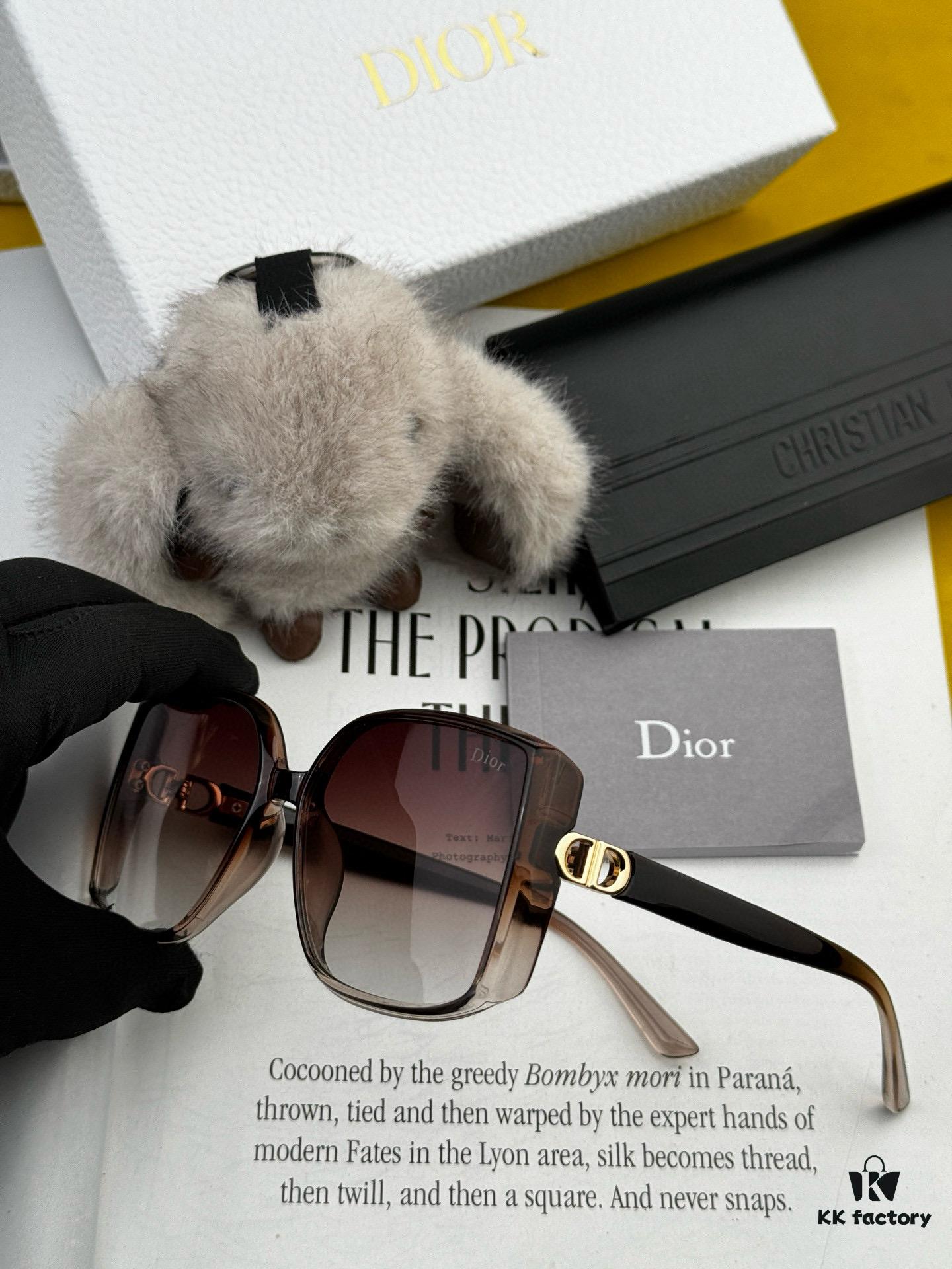 DIOR 2025 New Arrival Trendy Fashion Square Sunglasses for Women, High-Definition Thick Polarized Lens, Comfortable Wear, Influencer Favorite Style 🕶️