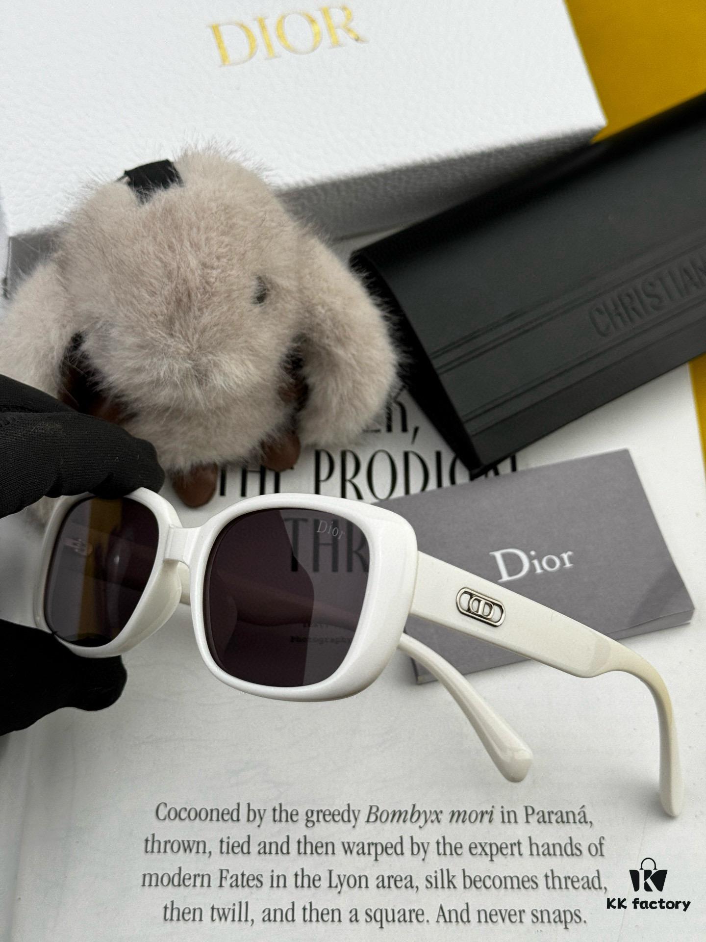 【DIOR】2025 Spring New Arrival Trendy Fashion Square Polarized Sunglasses High Quality Comfortable Wear Influencer Favorite Model: D8106 Eyewear Sunglasses