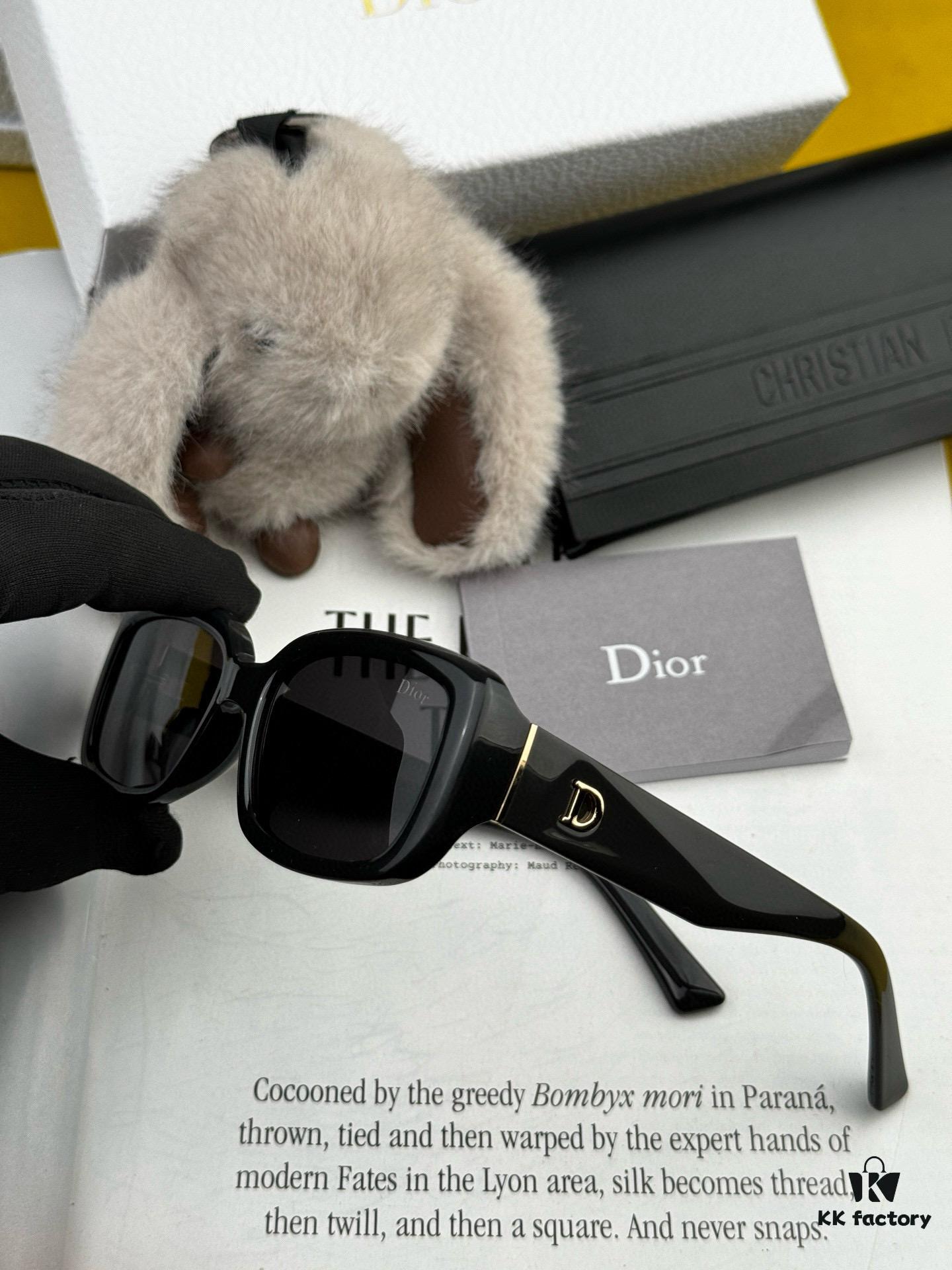 【DIOR - Dior】2025 Spring New Arrival Trendy Fashion Square Polarized Sunglasses High Quality Comfortable Fit Influencer Style Model: D2111