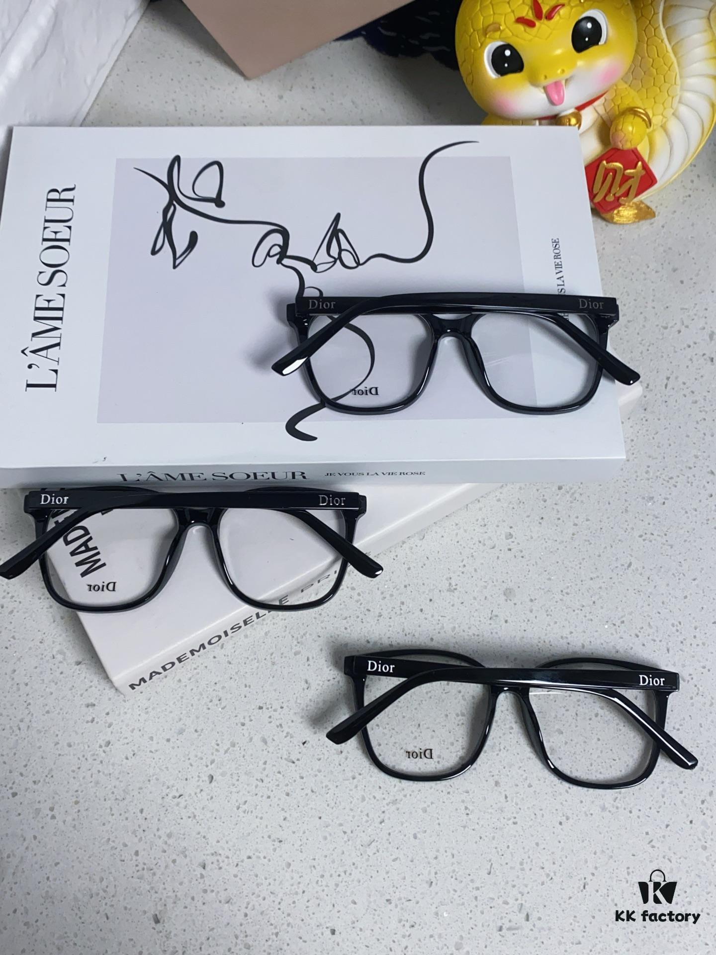 Dior 2025 New Arrival Minimalist Black Frame Glasses for Women, D-Shaped Grey Blue-Light Blocking Optical Glasses, Unisex Photochromic Myopia Eyewear, Suitable as Sunglasses or Everyday Style