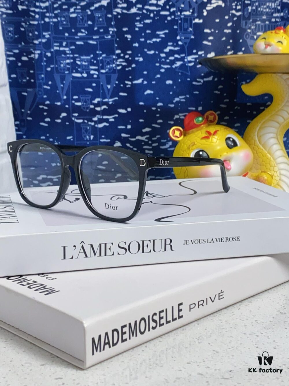 Dior 2025 New Arrival Minimalist Black Frame Women's Glasses, D-Shaped Grey Blue-Light Blocking Optical Glasses, Unisex Photochromic Myopia Eyewear, Sunglasses for Men and Women