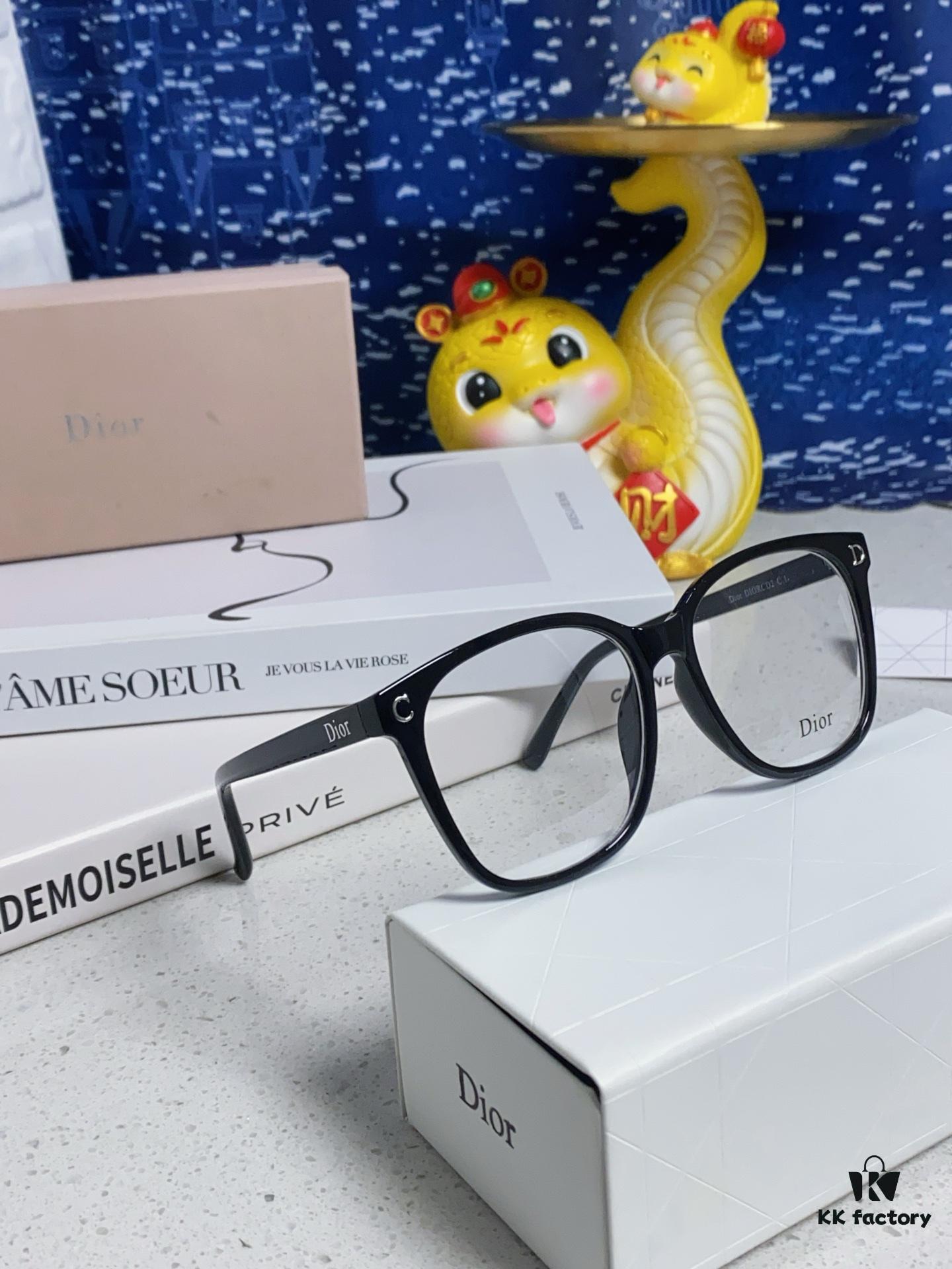 Dior 2025 New Arrival Minimalist Black Frame Women's Glasses, D-Shaped Grey Blue-Light Blocking Optical Glasses, Unisex Photochromic Myopia Eyewear, Sunglasses for Men and Women