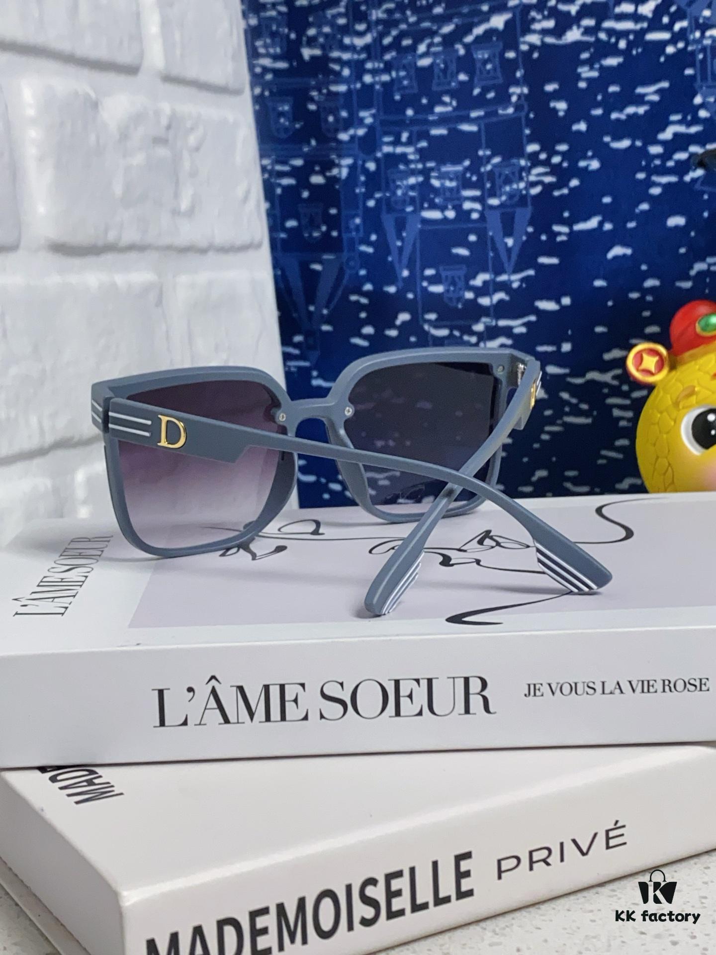 Dior 2025 New Arrival Women's Sunglasses, Stylish Oversized Square Frame, Korean Fashion Influencer-Style Glasses, Slimming UV-Protective Sunglasses for Round Faces