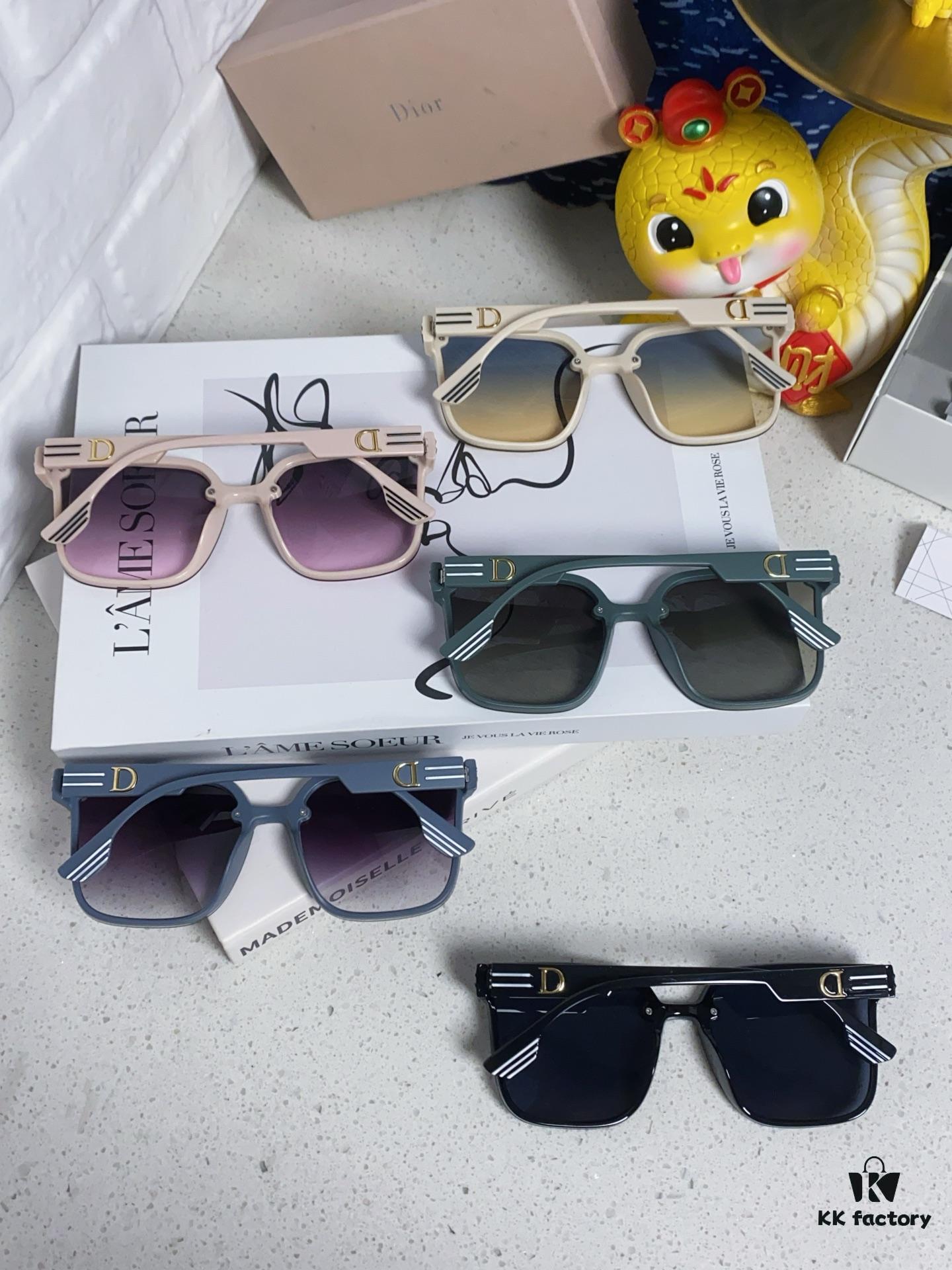 Dior 2025 New Arrival Women's Sunglasses, Stylish Oversized Square Frame, Korean Fashion Influencer Glasses, Slimming UV-Protective Sunglasses for Round Faces