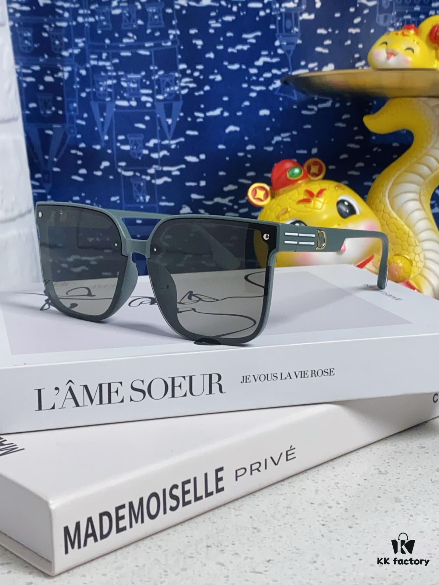 Dior 2025 New Arrival Women's Sunglasses, Stylish Oversized Square Frame, Korean-Inspired Trendy Glasses for Round Faces, Slimming UV-Protection Sunglasses