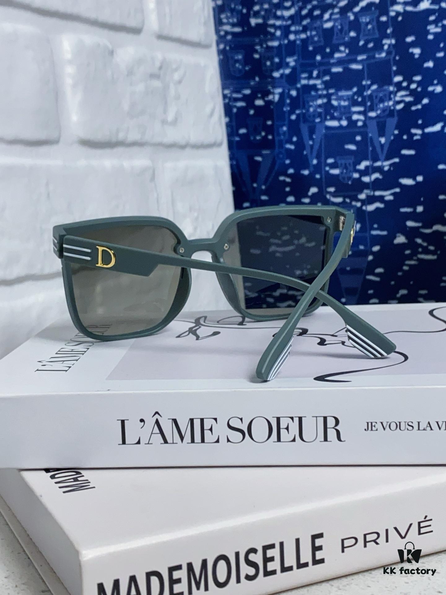 Dior 2025 New Arrival Women's Sunglasses, Stylish Oversized Square Frame, Korean-Inspired Trendy Glasses for Round Faces, Slimming UV-Protection Sunglasses