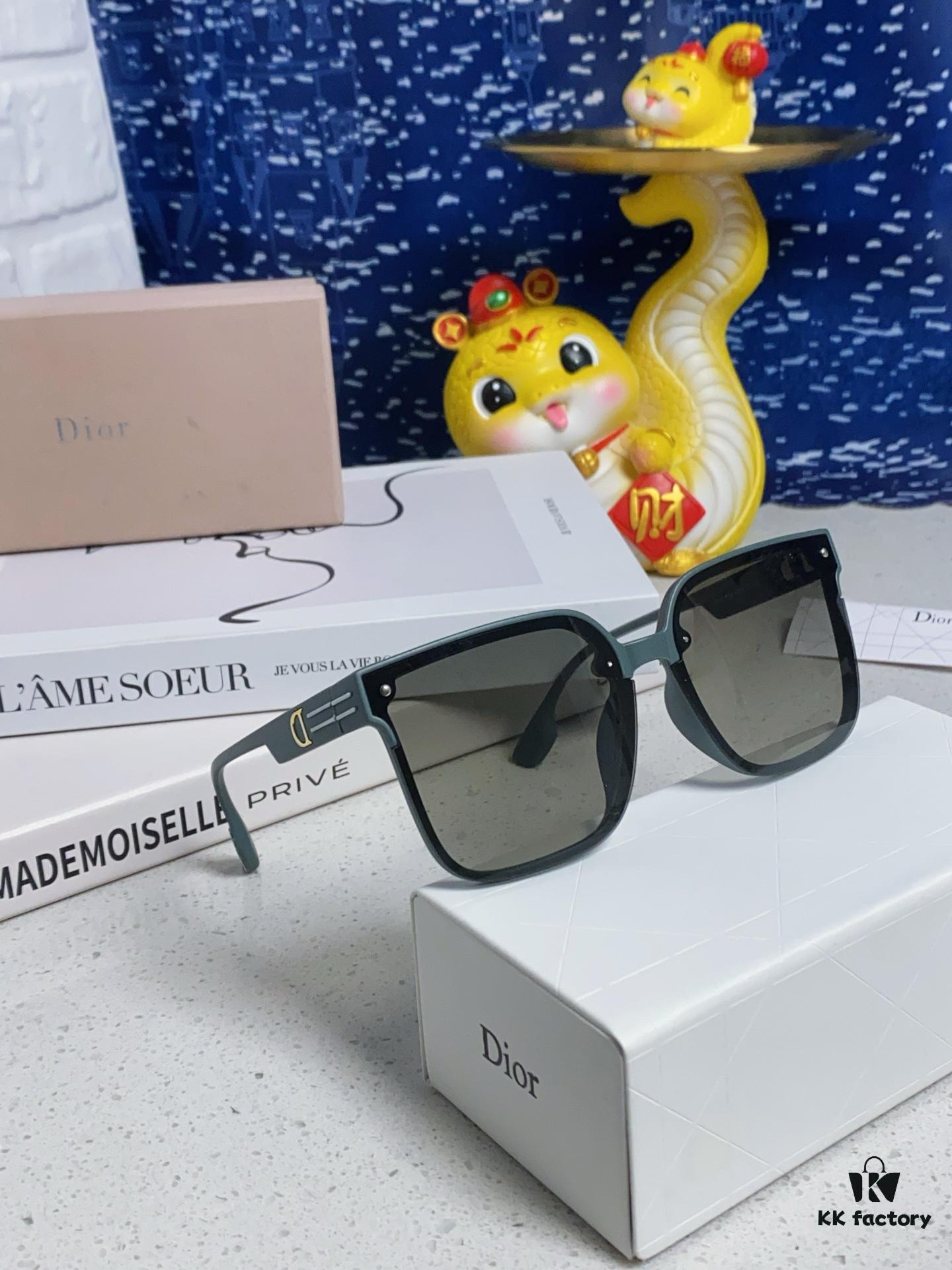 Dior 2025 New Arrival Women's Sunglasses, Stylish Oversized Square Frame, Korean-Inspired Trendy Glasses for Round Faces, Slimming UV-Protection Sunglasses