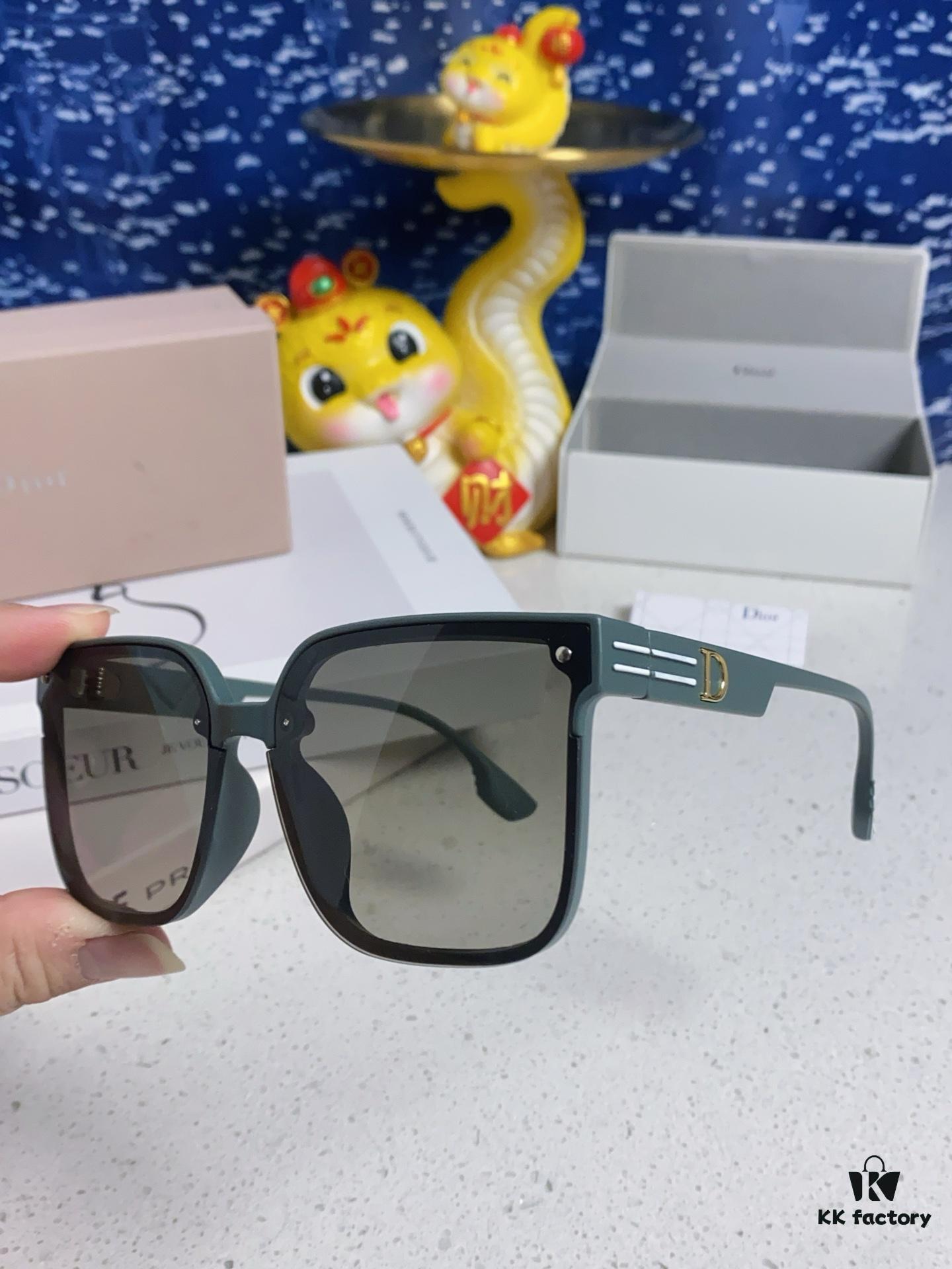 Dior 2025 New Arrival Women's Sunglasses, Stylish Oversized Square Frame, Korean-Inspired Trendy Glasses for Round Faces, Slimming UV-Protection Sunglasses