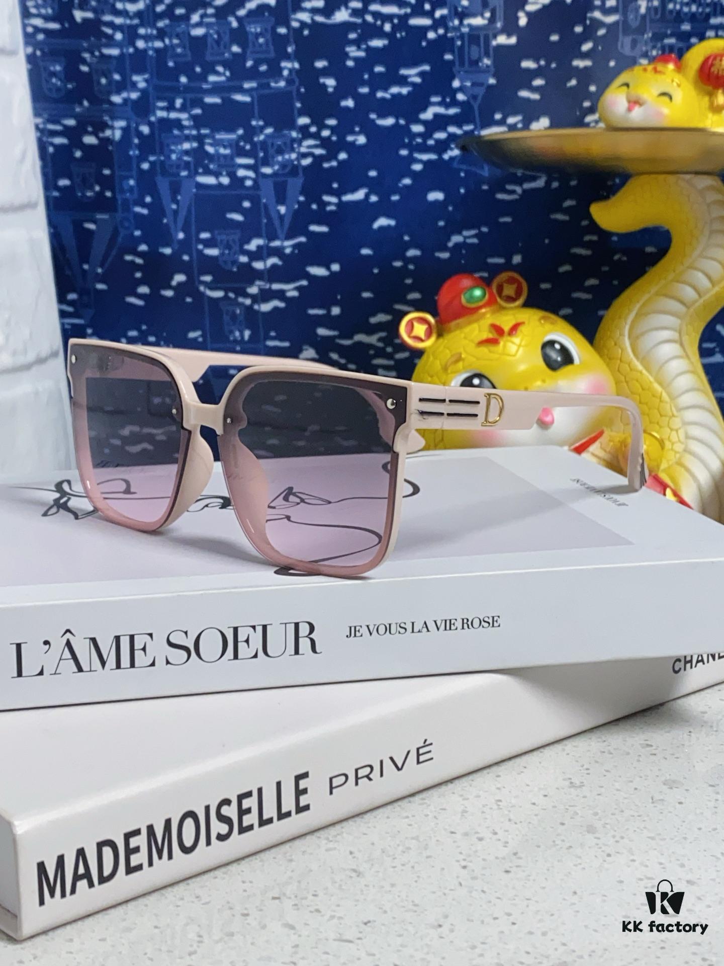 Dior 2025 New Arrival Women's Sunglasses, Stylish Oversized Square Frame, Korean Fashion Influencer Glasses, Slimming UV-Protective Sunglasses for Round Faces