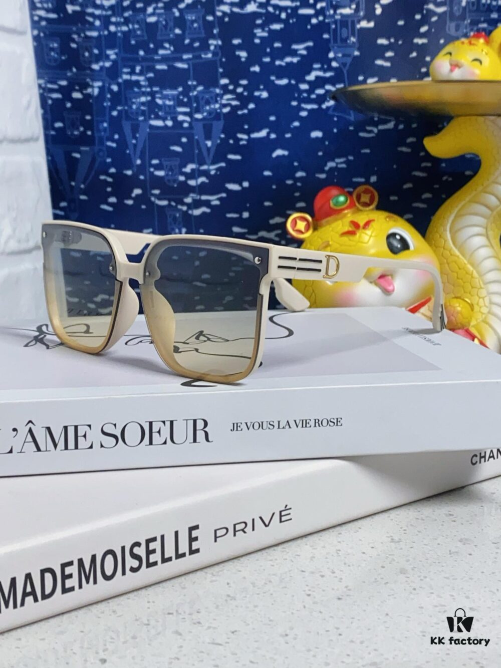 Dior 2025 New Arrival Sunglasses for Women, Stylish Oversized Square Frame, Korean-Inspired Trendy Glasses, Slimming UV-Protective Sunglasses for Round Faces