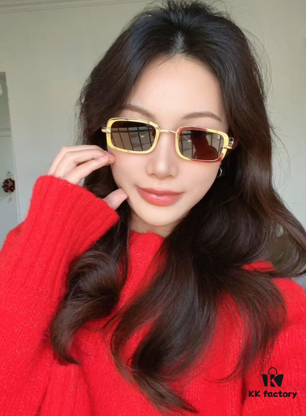 DIO* Gold-Tone Metal Dior Logo Sunglasses MODEL: DIOR R6U SIZE: 48-22-140