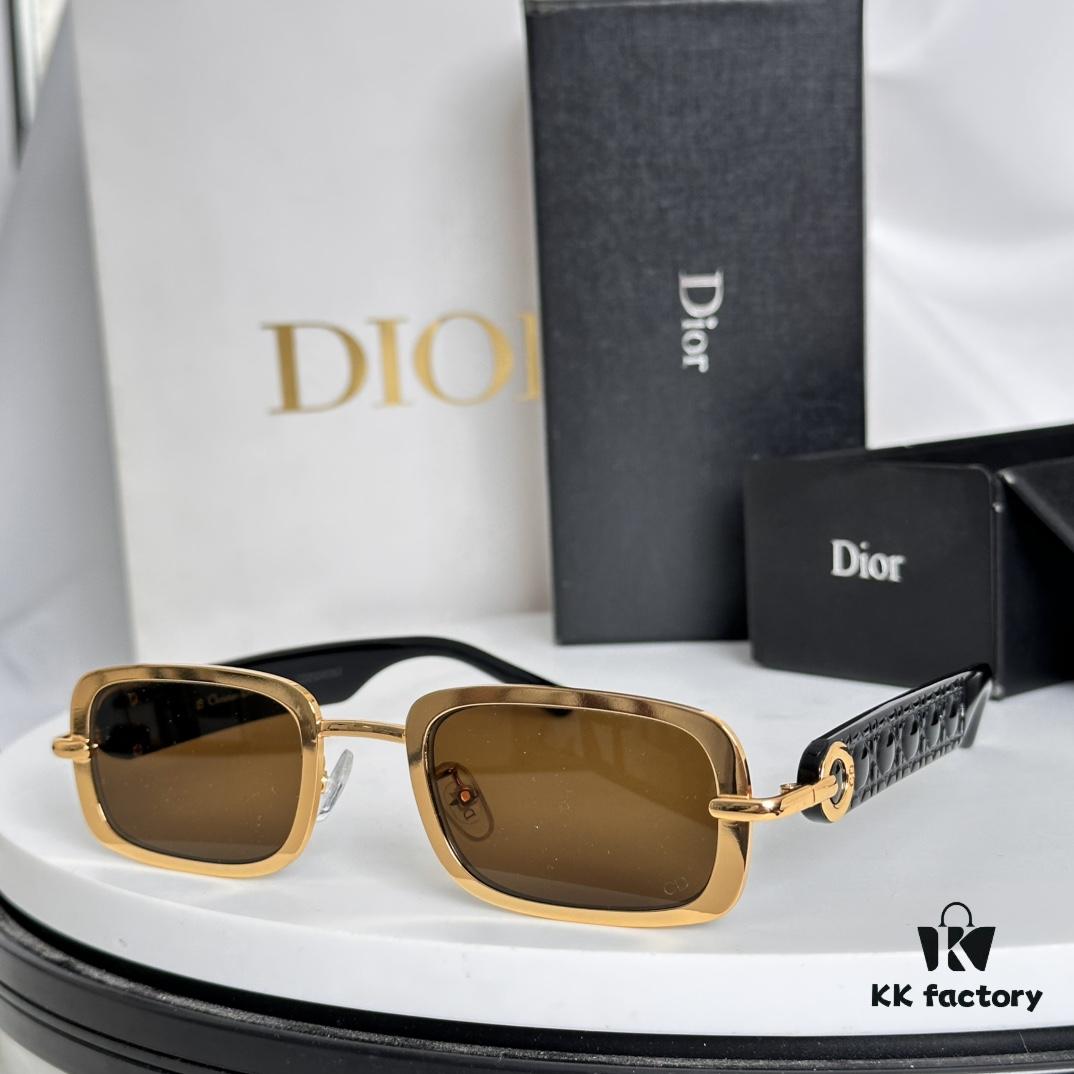 DIO* Gold-Tone Metal Dior Logo Sunglasses MODEL: DIOR R6U SIZE: 48-22-140
