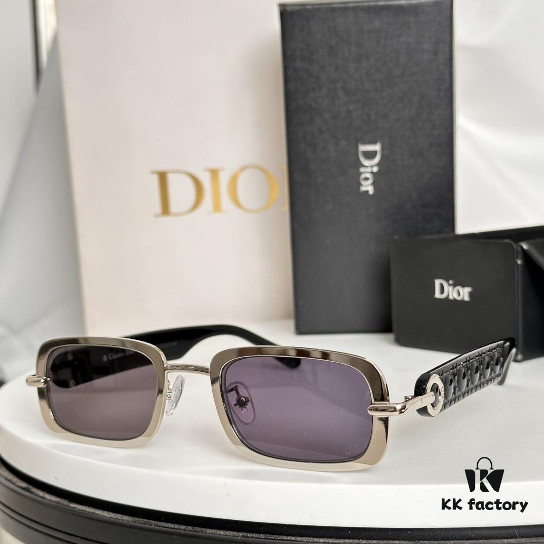 DIO* Gold-Tone Metal Dior Logo Sunglasses MODEL: DIOR R6U SIZE: 48-22-140