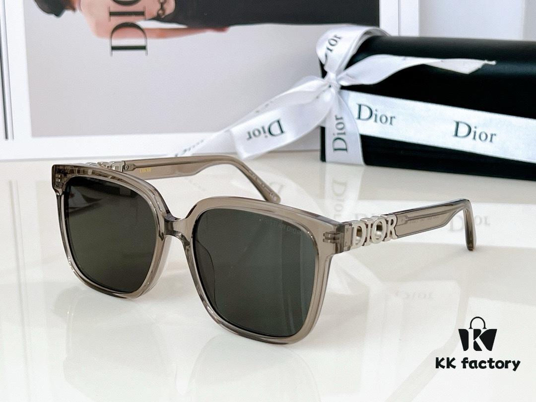 135 DIOR Unisex Square Versatile Sunglasses Model: 8601 Size: 55-18-145