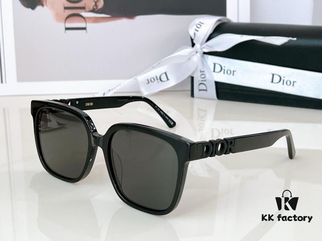 135 DIOR Unisex Square Versatile Sunglasses Model: 8601 Size: 55-18-145