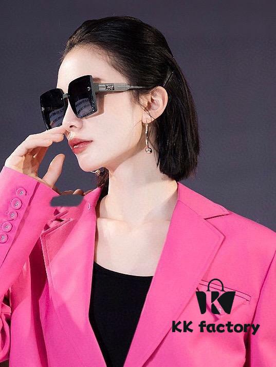 【DIOR】2025 Spring New Arrival Trendy Fashion Square Polarized Sunglasses High Quality Comfortable Fit Influencer Favorite Model: D5290
