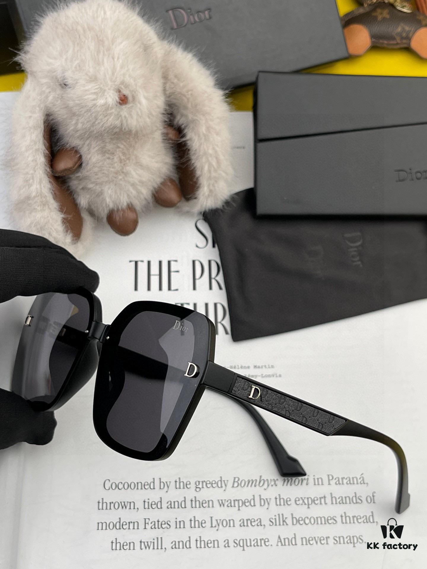 DIOR D3200 Polarized Sunglasses Fashionable Design for Driving and Everyday Wear