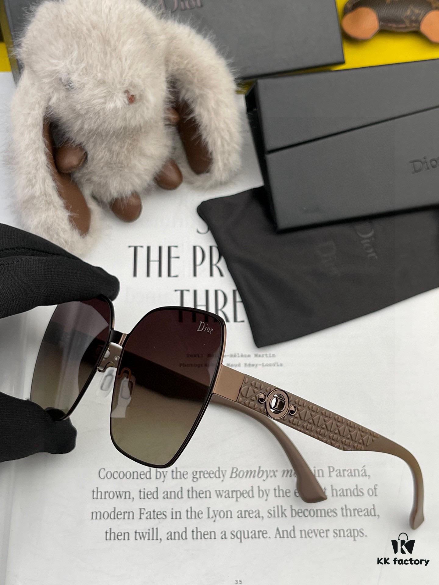 DIOR - Nylon Polarized Sunglasses 2025 Spring New Arrival Trendy High-Quality Fashion Polarized Sunglasses Comfortable Wear Influencer Style HD Women's Sunglasses 🕶️ High-Quality TR Frame Model: CHCD6330