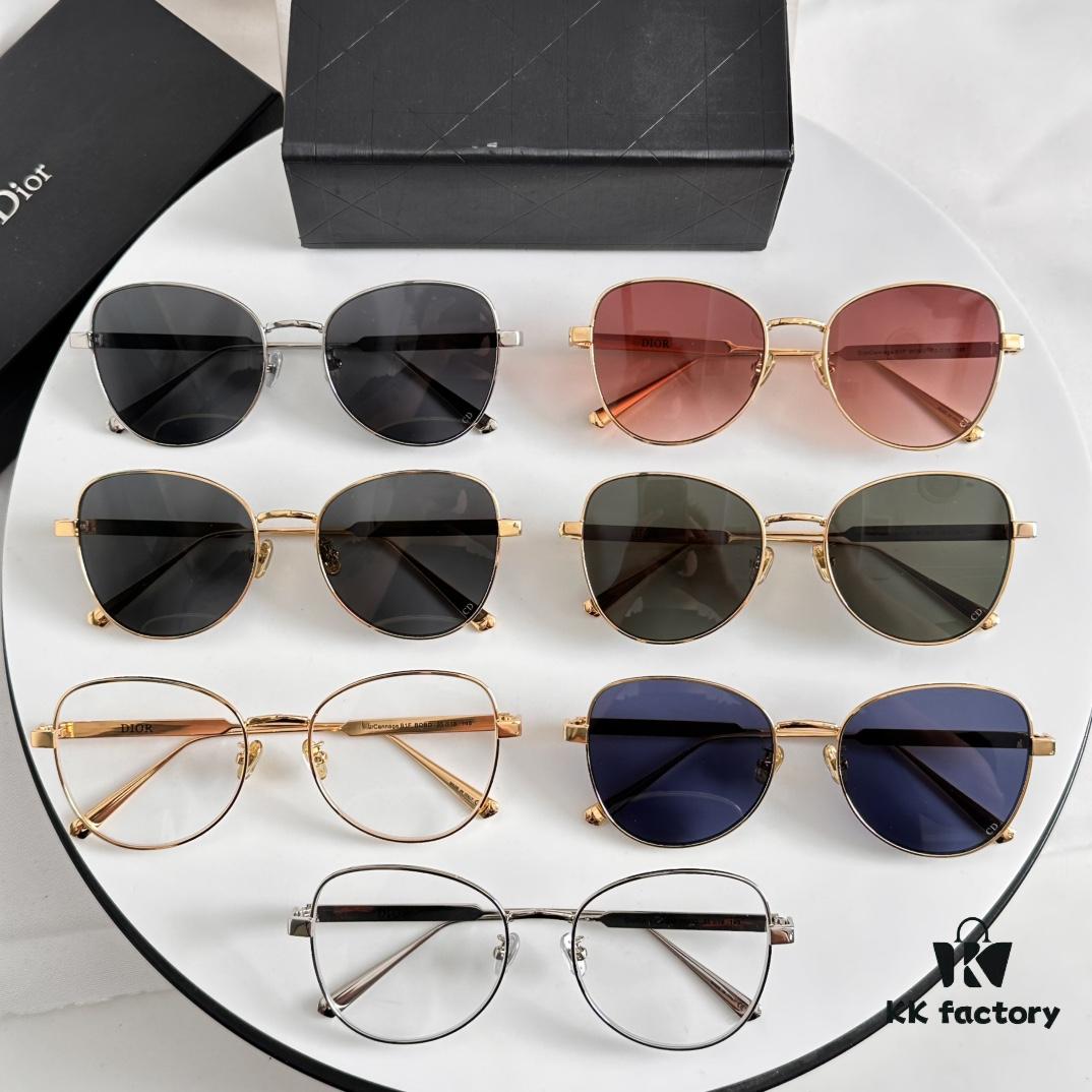 Versatile Frame with Subtle Gold Wire for Natural Look