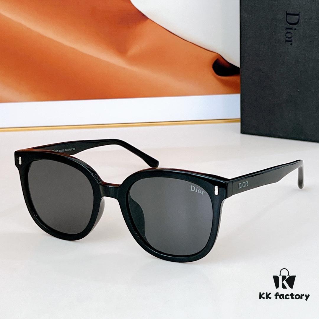 105 DIOR MODEL: CD 0249S SIZE: 54□22-148