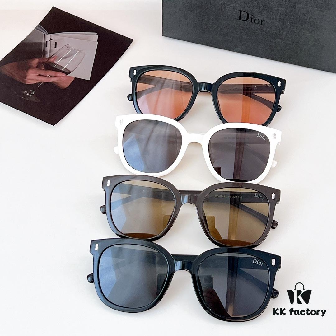 105 DIOR MODEL: CD 0249S SIZE: 54□22-148