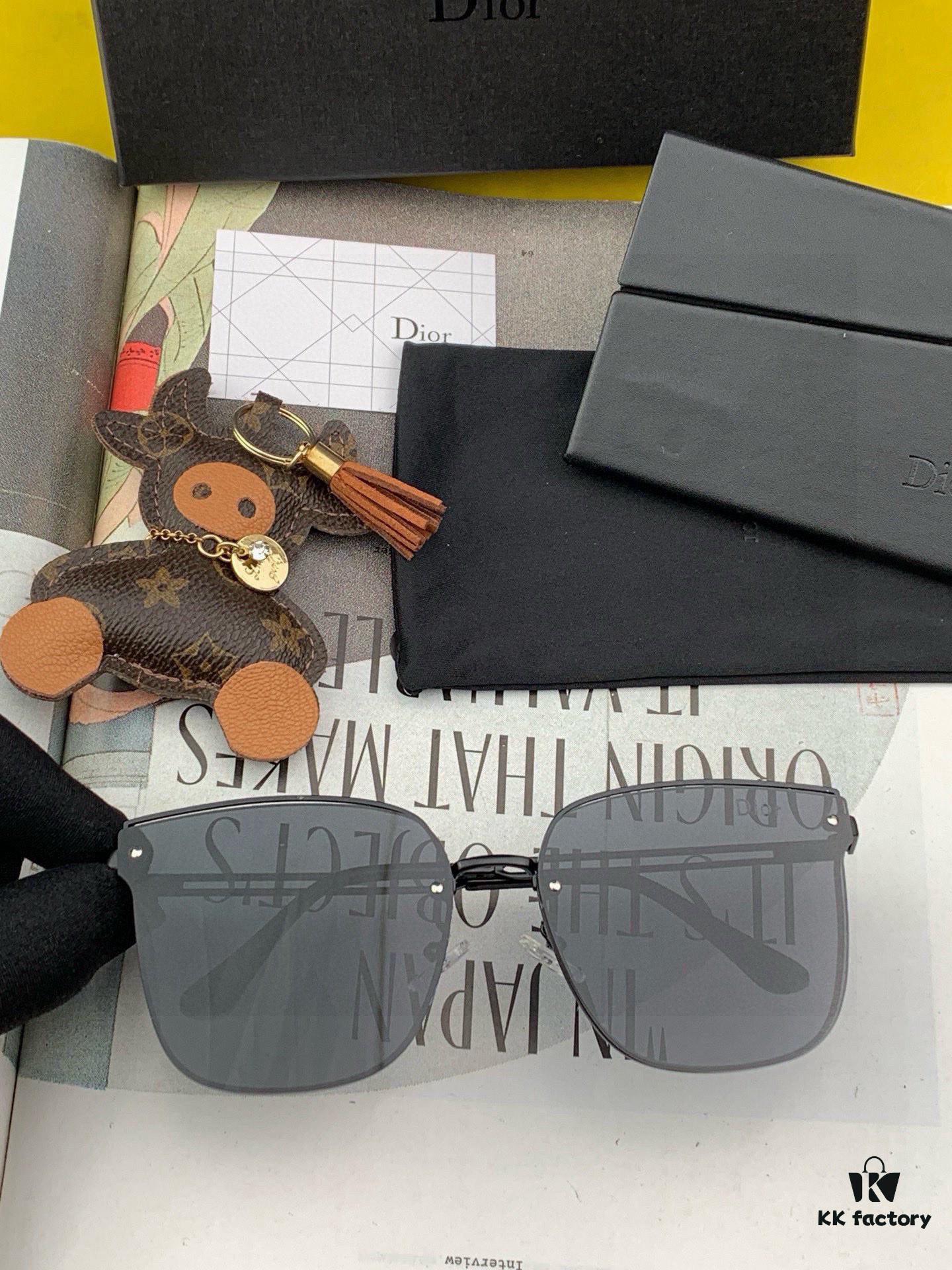 【TR Polarized Series】DIOR Classic Square Frame Design, Flattering on All Face Shapes, Perfectly Matches Coats or Dresses, Exuding Elegance and Style