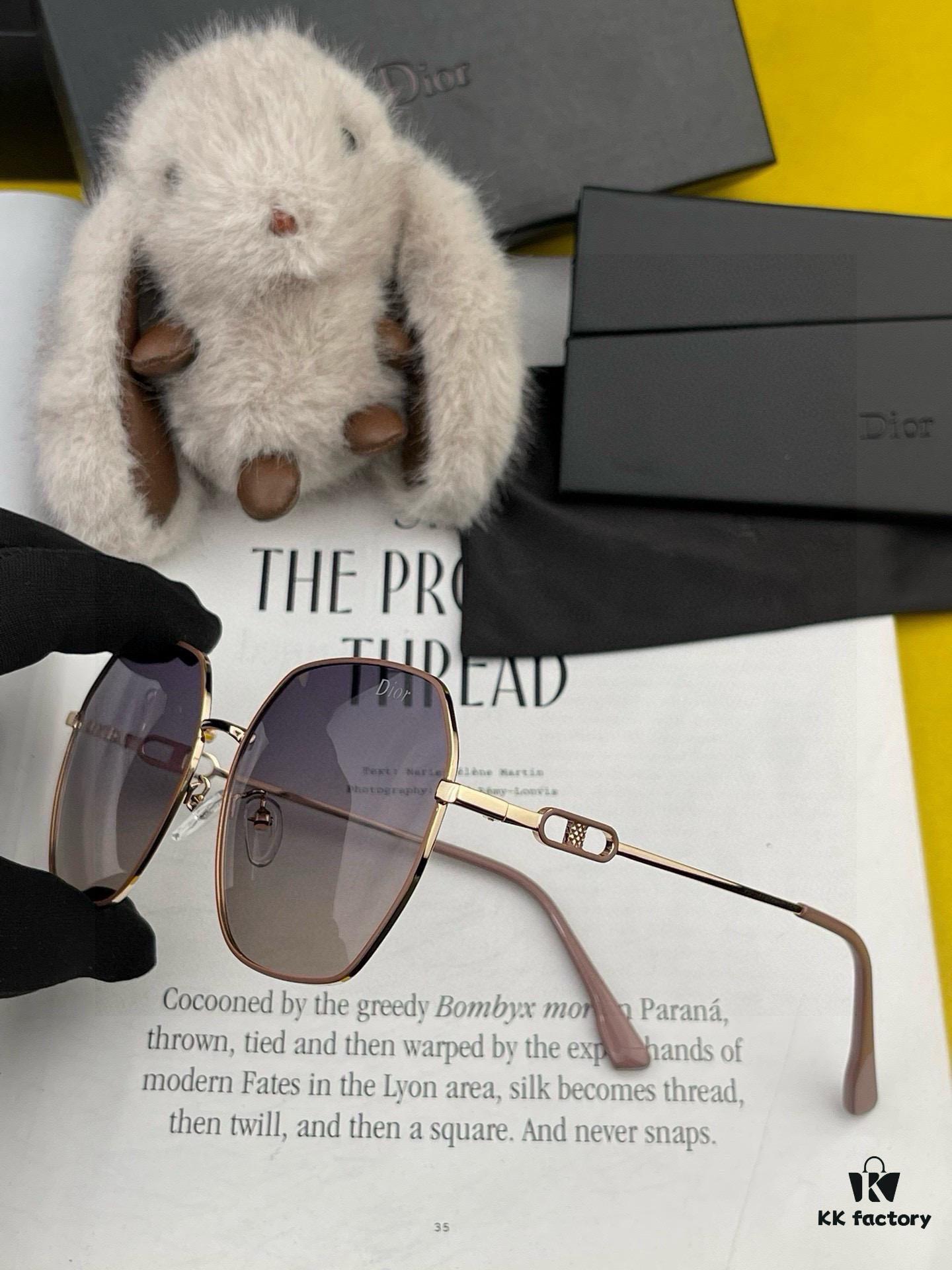 DIOR 2025 Official New Arrival Large-Frame Polarized Sunglasses, Popular Among Celebrities, Polylux Ultra-Clear Thickened Sunglasses Model: CD0823