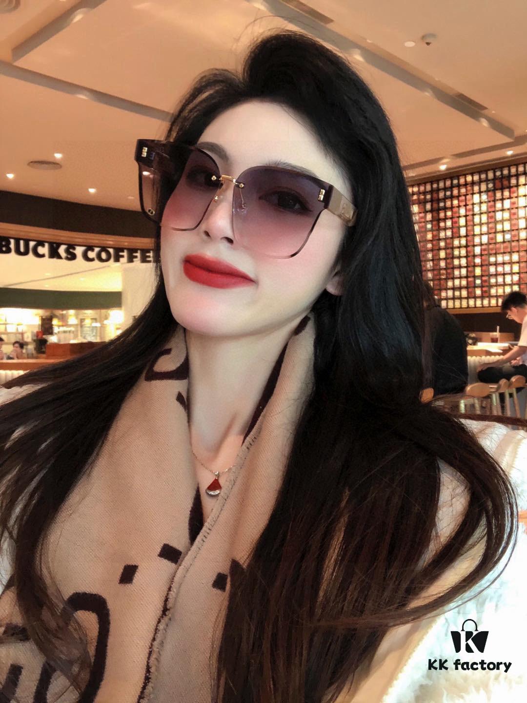 Nylon Polarized Series: DIOR Oversized Square Frame Sunglasses with Classic Design, Universal Fit for All Face Shapes, Stylish Look with Trench Coats or Dresses, Nylon Polarized Lenses for UV Protection, Model: CD1192