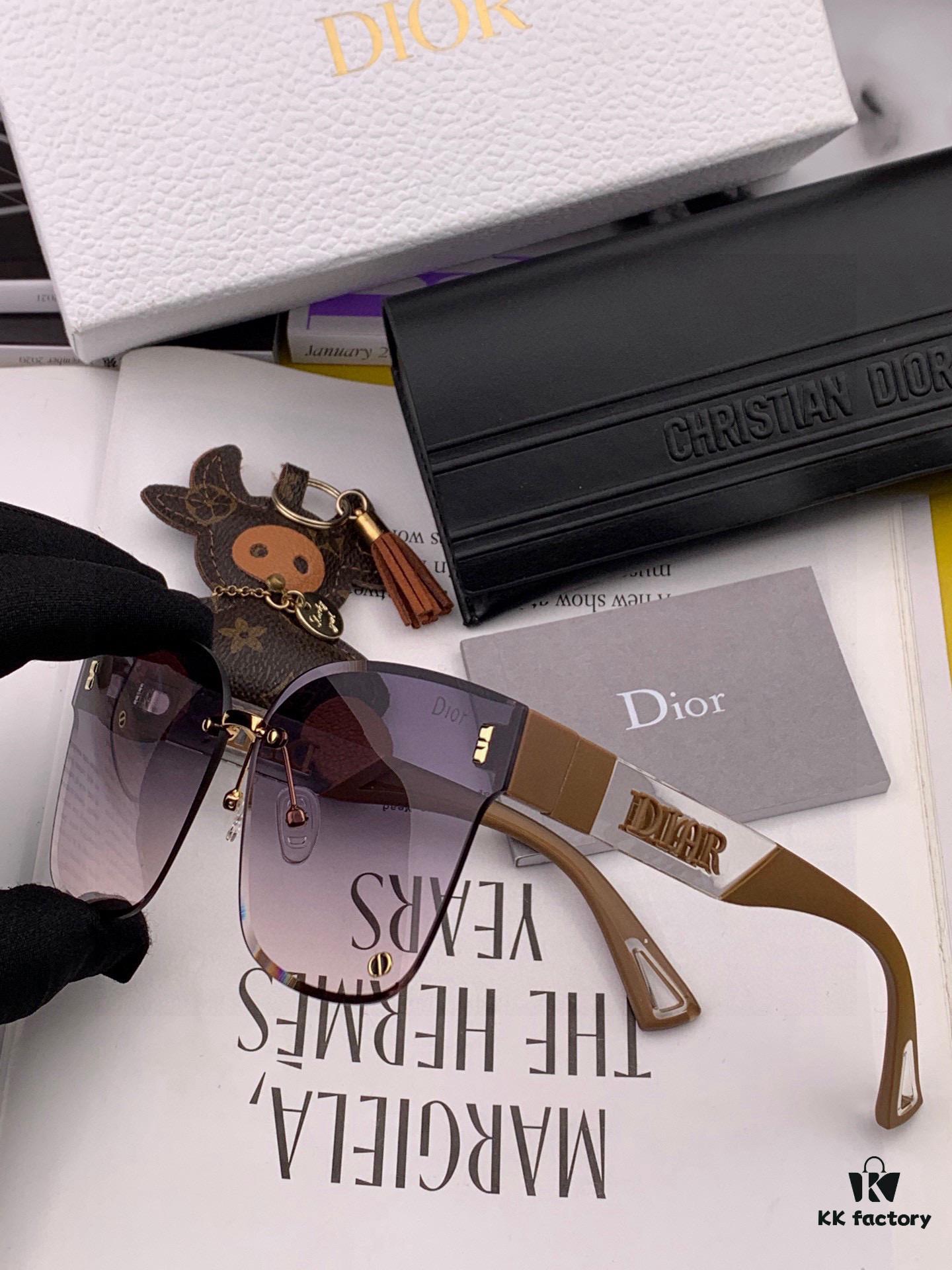 Nylon Polarized Series: DIOR Oversized Square Frame Sunglasses with Classic Design, Universal Fit for All Face Shapes, Stylish Look with Trench Coats or Dresses, Nylon Polarized Lenses for UV Protection, Model: CD1192