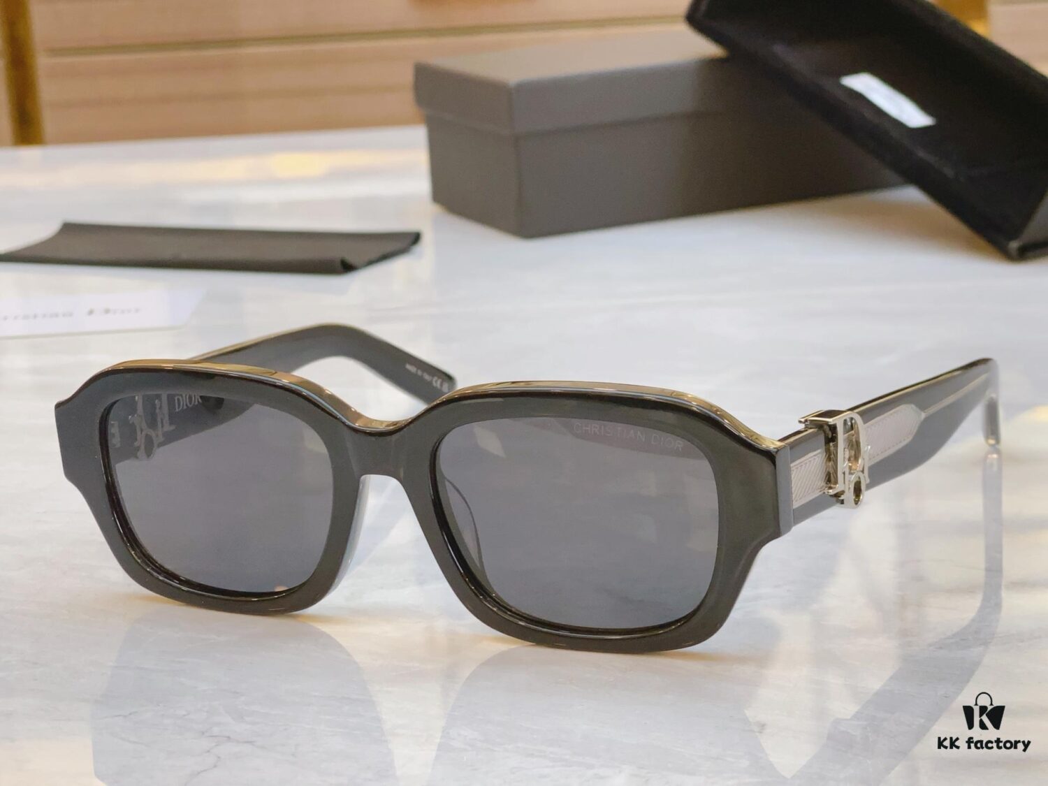 Dior New Arrival Sunglasses, MODEL: DiorSignature S2l, SIZE: 52-20-145